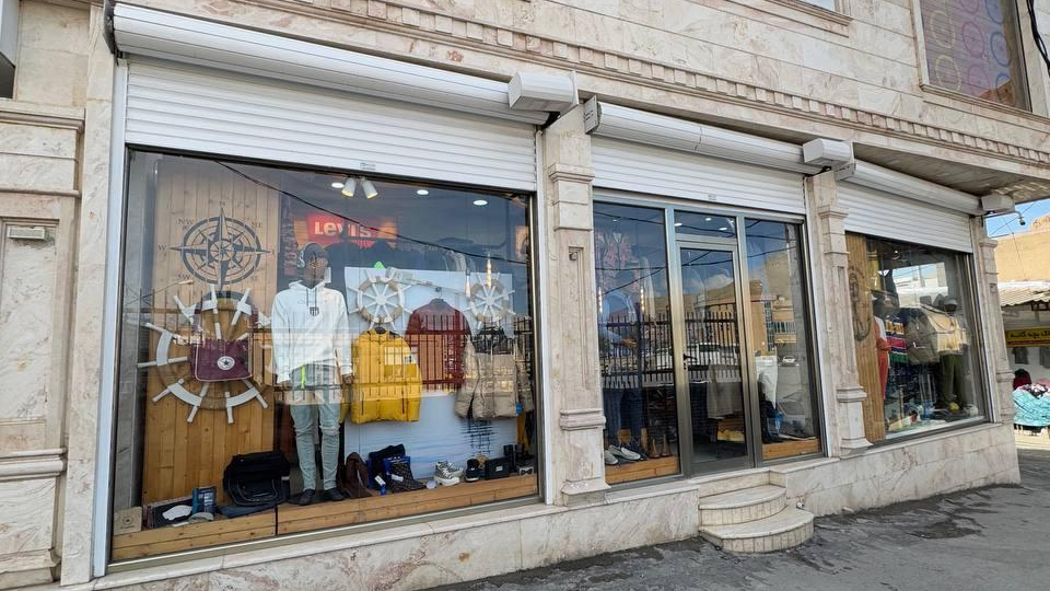 فروشگاه پوشاک جک اند جونزسنتر