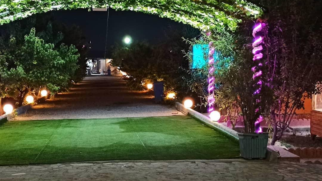 باغچه رستوران سپیدار
