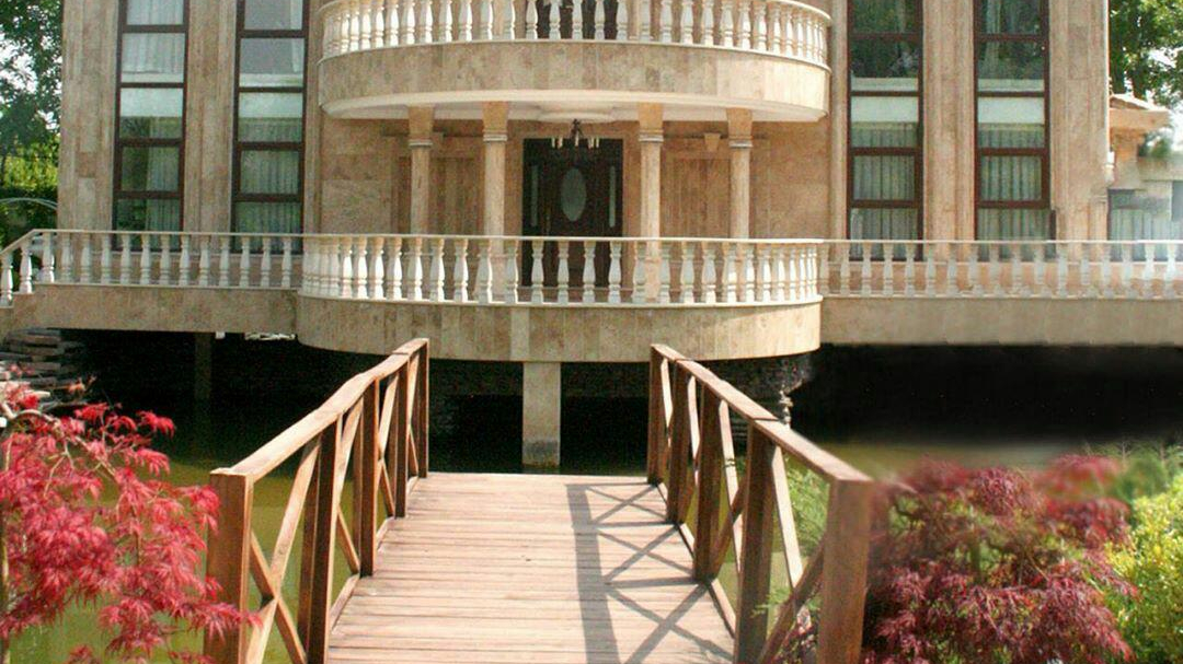 باغ عمارت عروس قاصدک