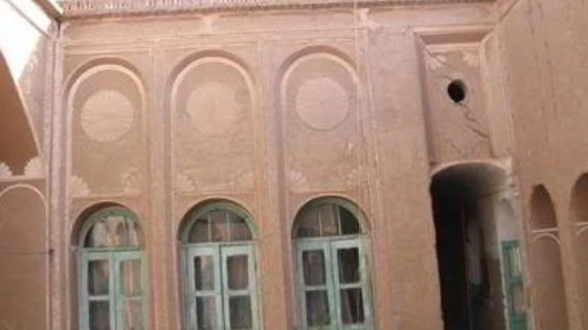 خانه تاریخی صادقیان