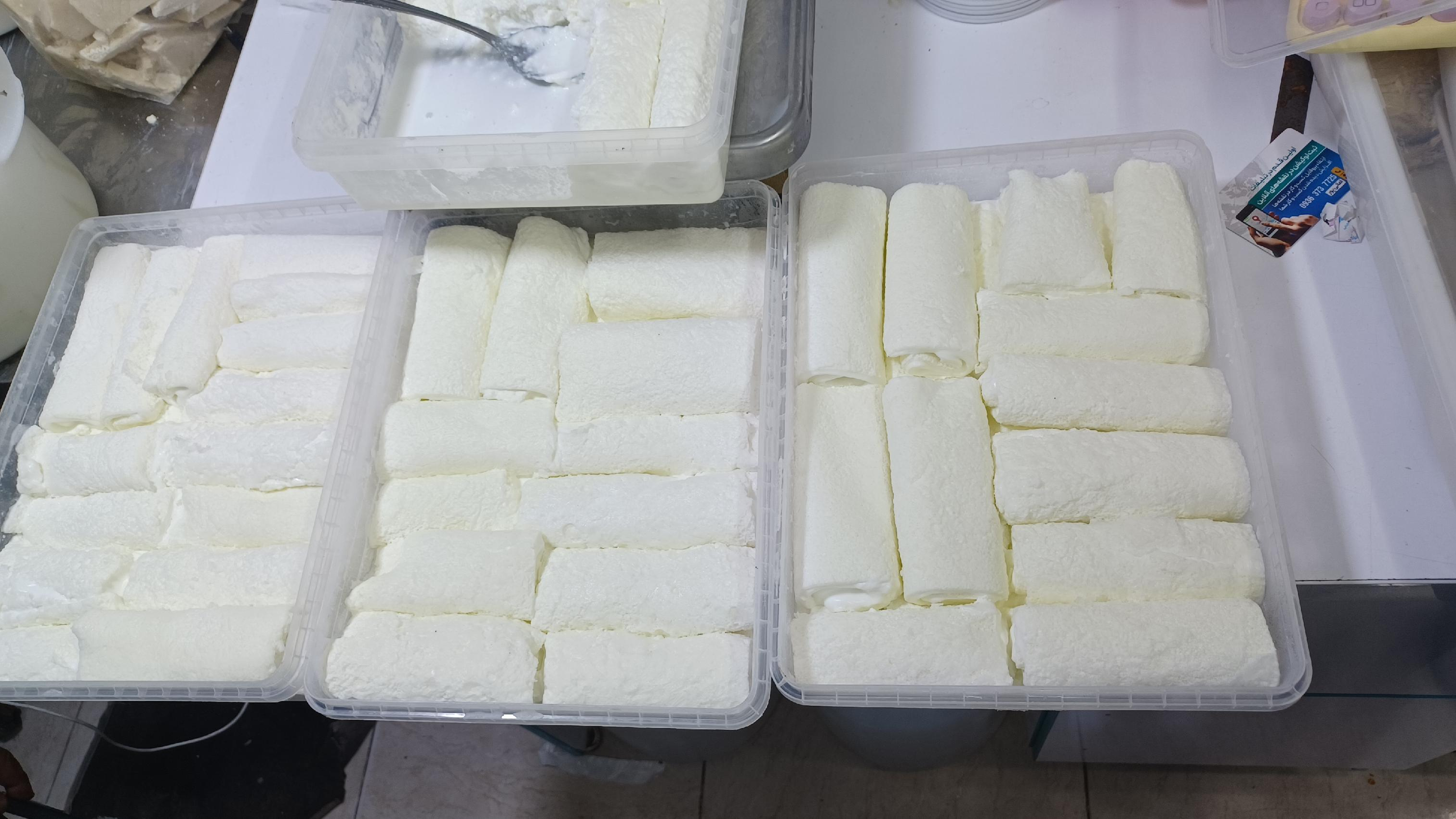 بستنی و لبنیات محلی آرش