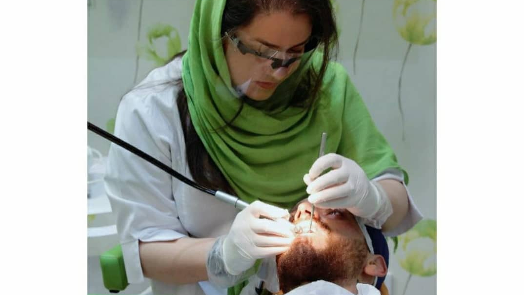 کلینیک تخصصی دندانپزشکی دکتر میترا وثوقی