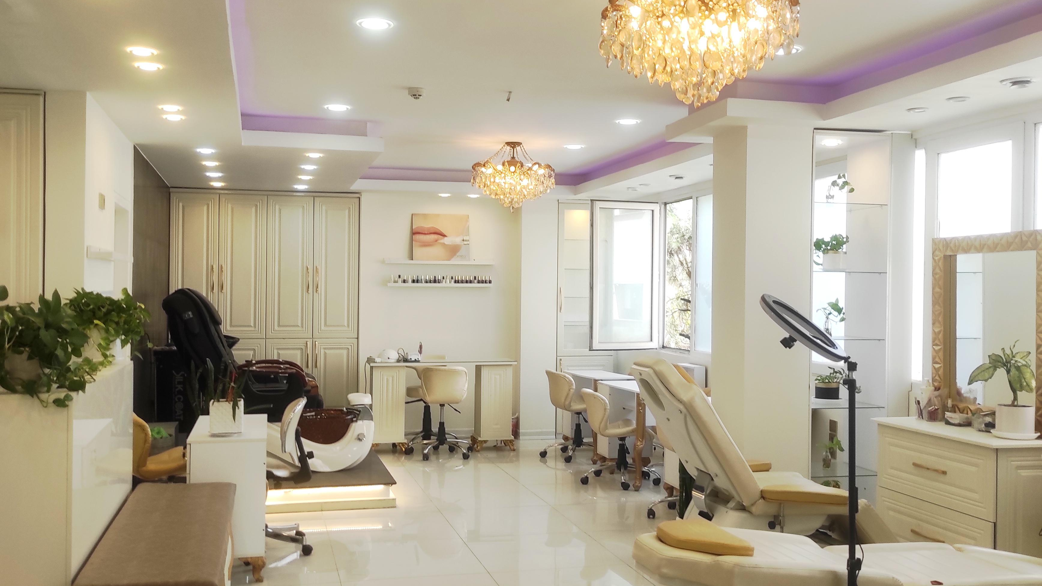 سالن زیبایی پریسا فرید