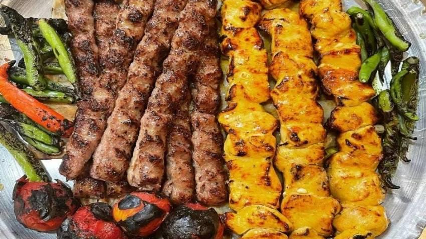 کباب سرای دهکده زراس
