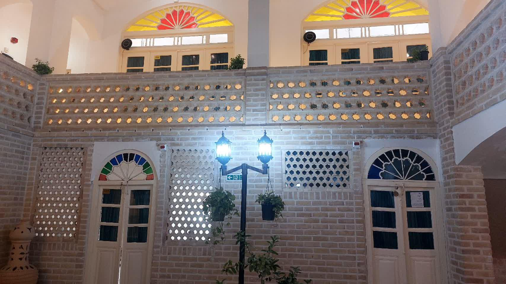 هتل سنتی چهارباغ