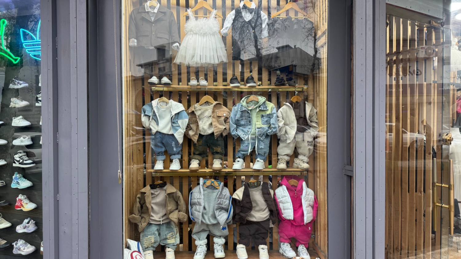 فروشگاه نیلا نیکان