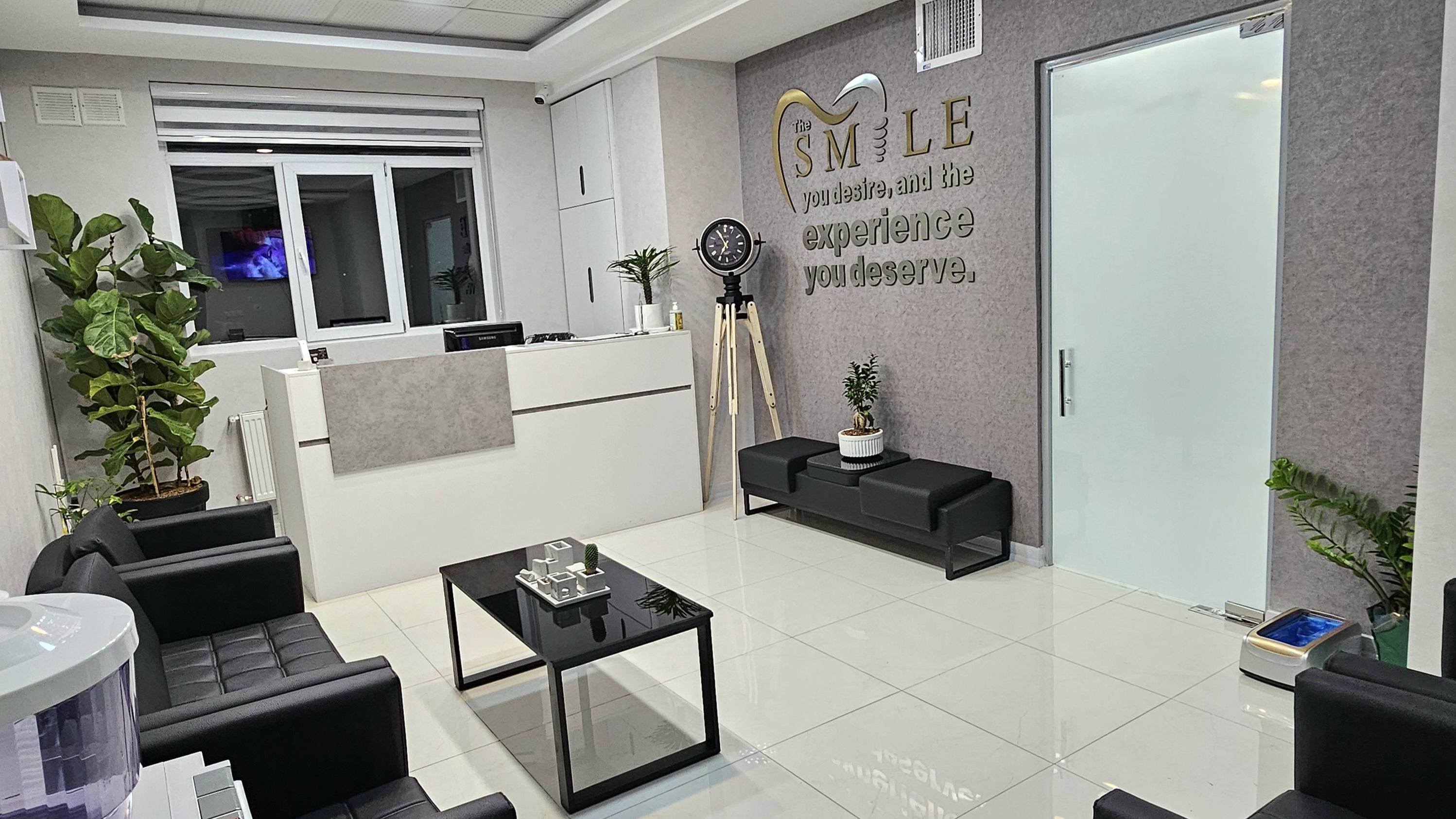 مطب دندانپزشکی دکتر اشکان حبیبیان