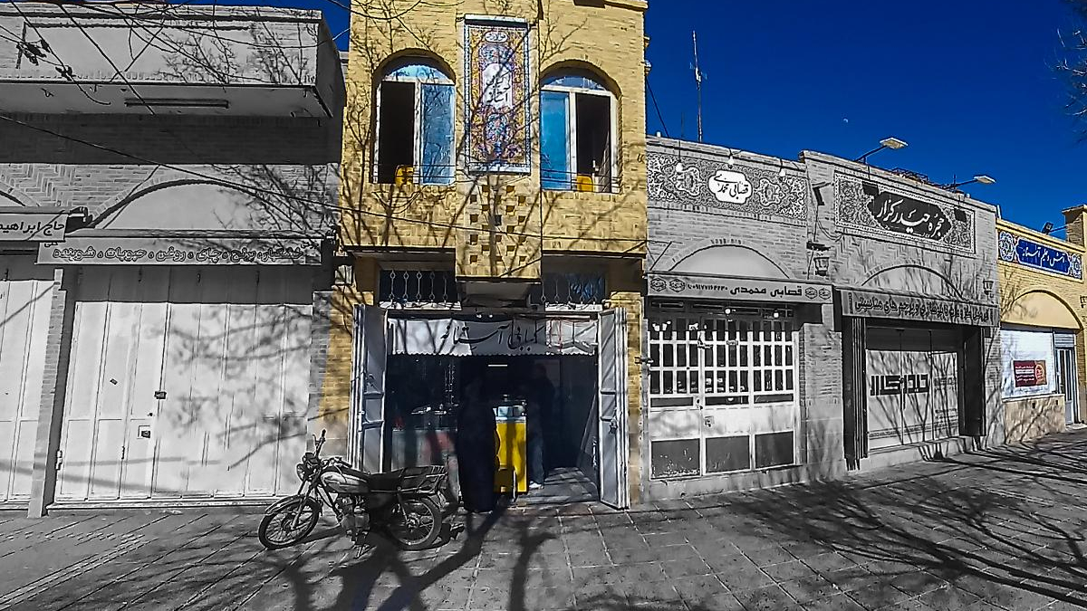 کباب و حلیم آستانه