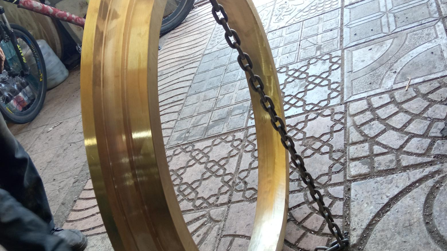سنگین تراش عظیمی