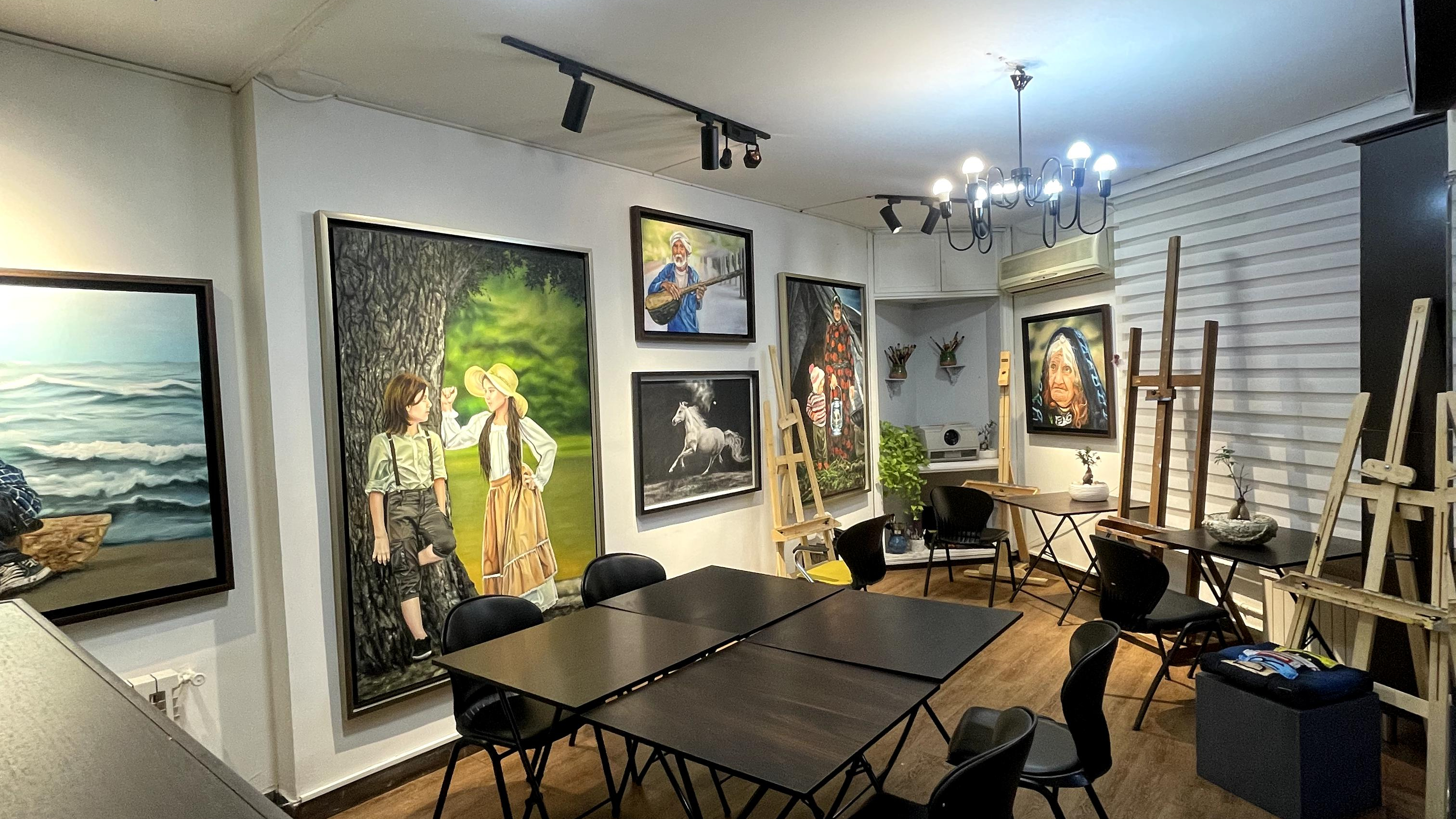 گالری هنری مانلی