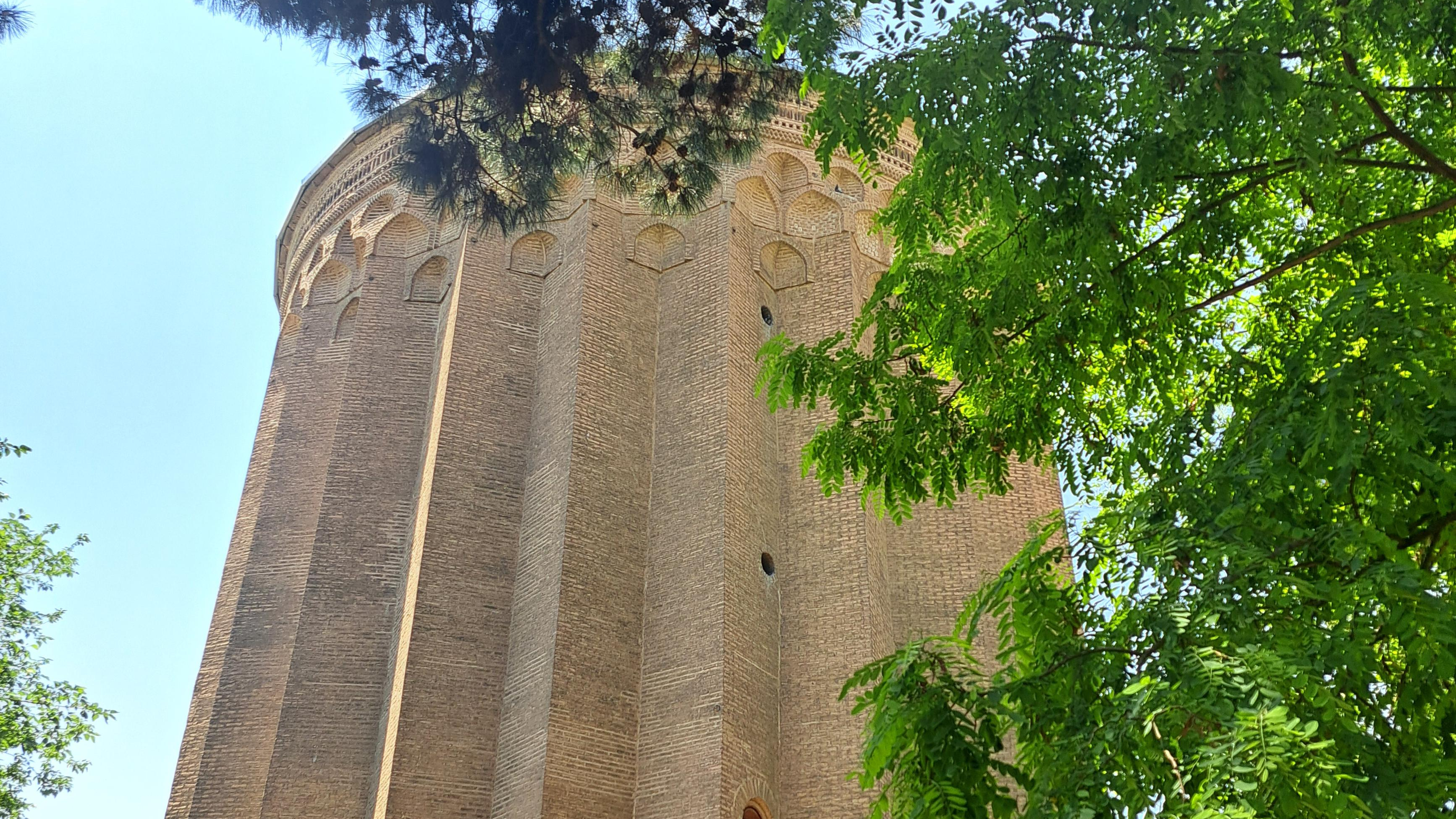 برج تاریخی طغرل
