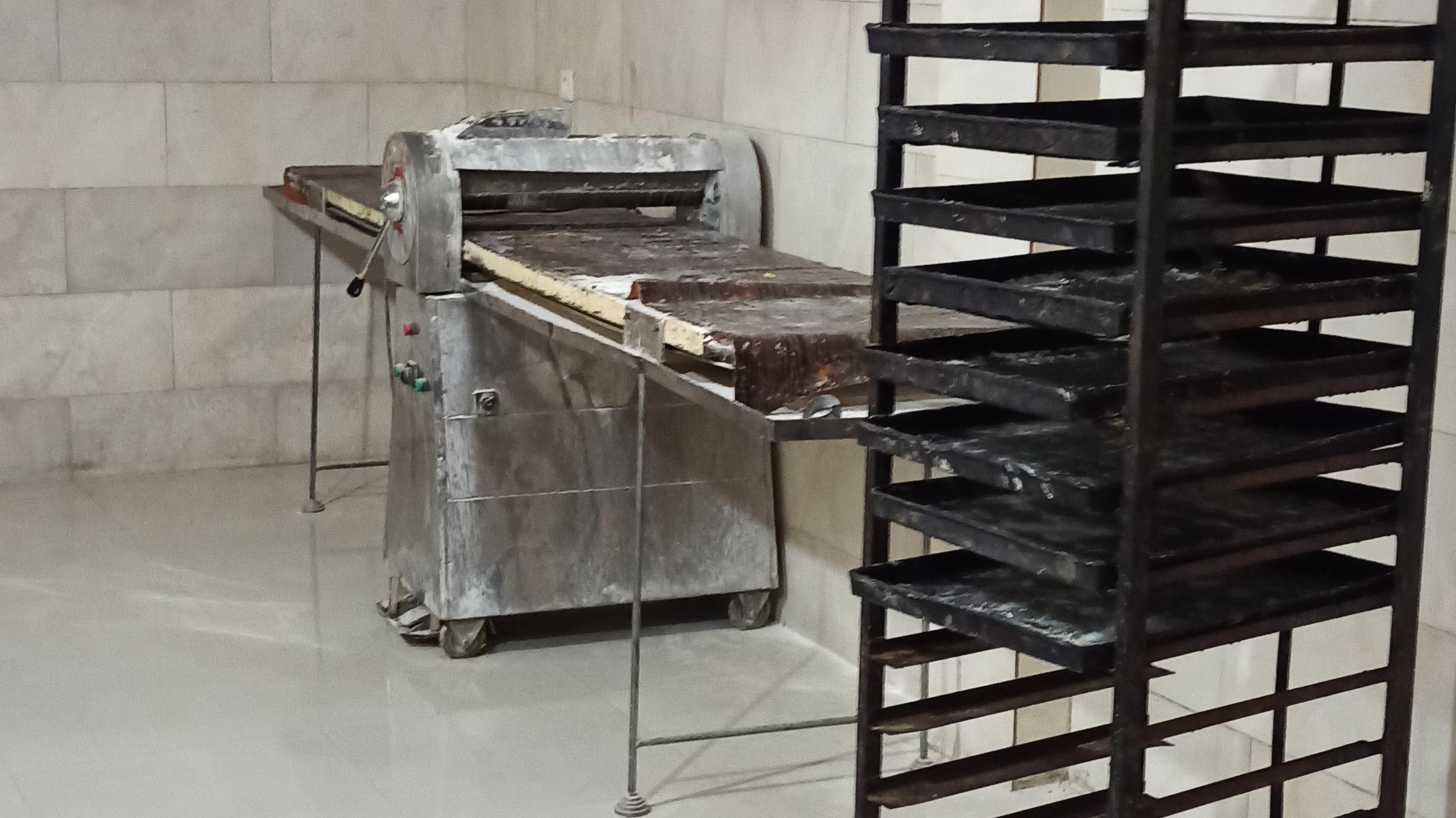 شیرینی سرای همشهری
