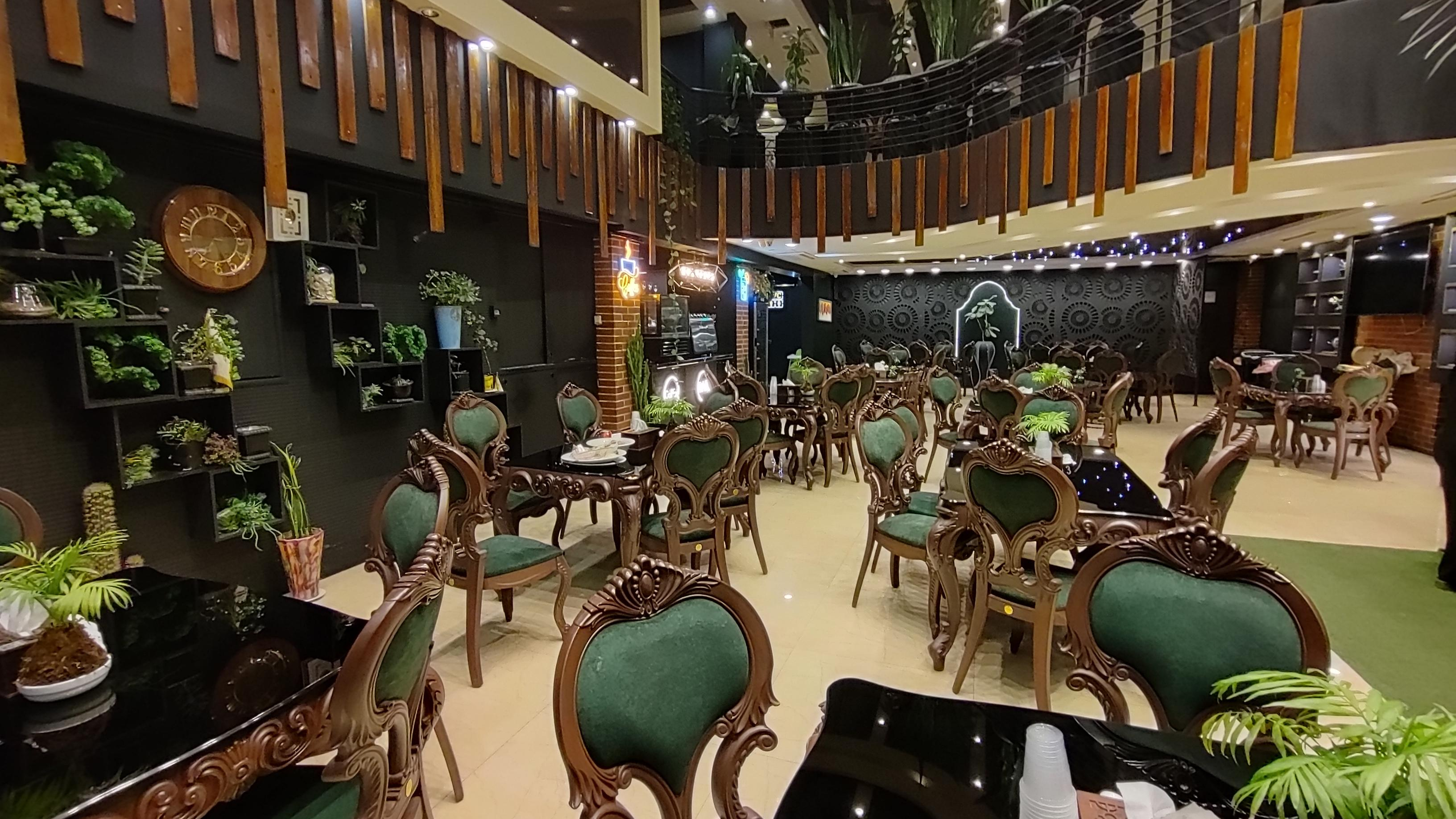 رستوران مجلل