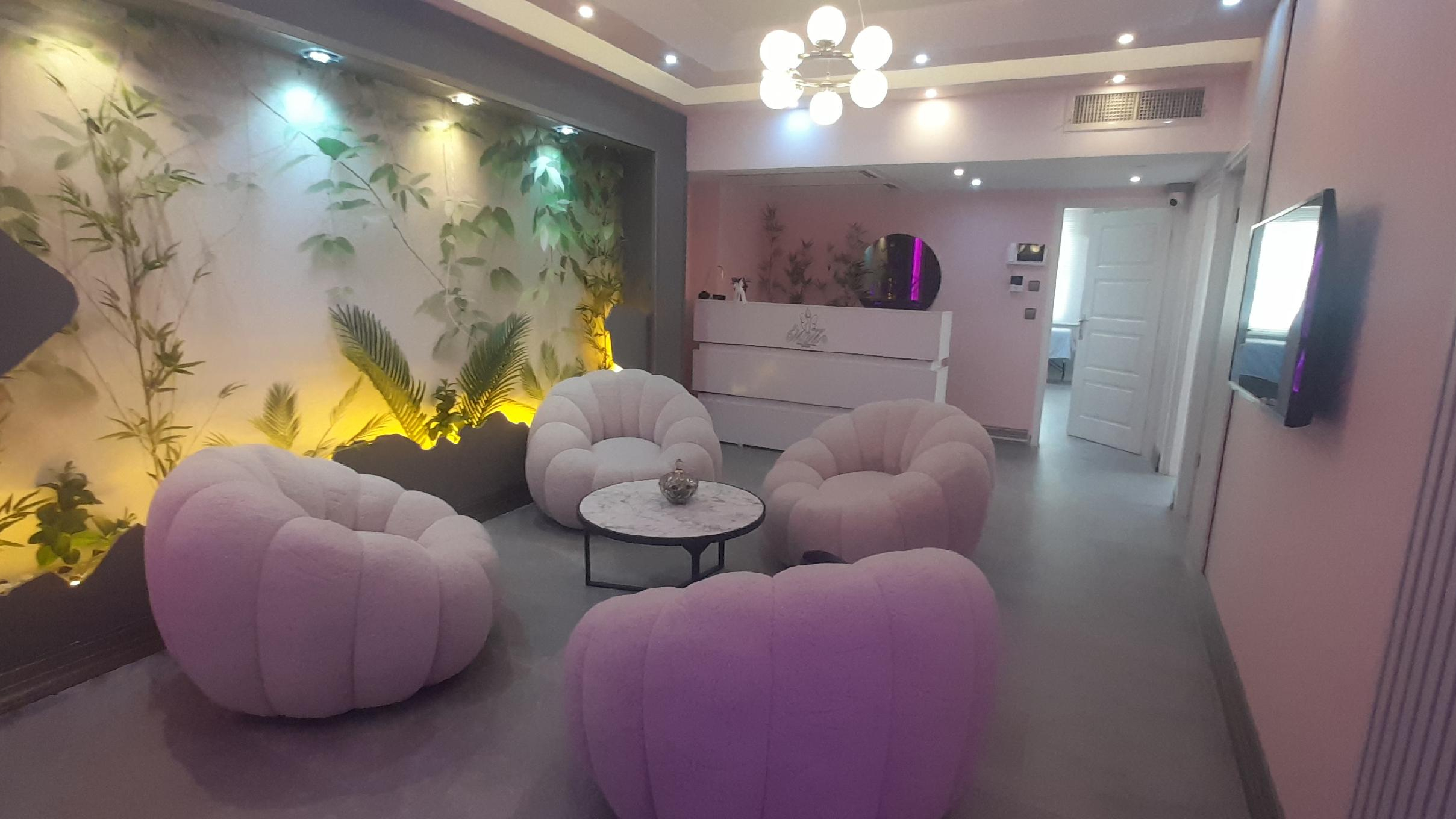 کلینیک زیبایی وزنان مام بیوتی