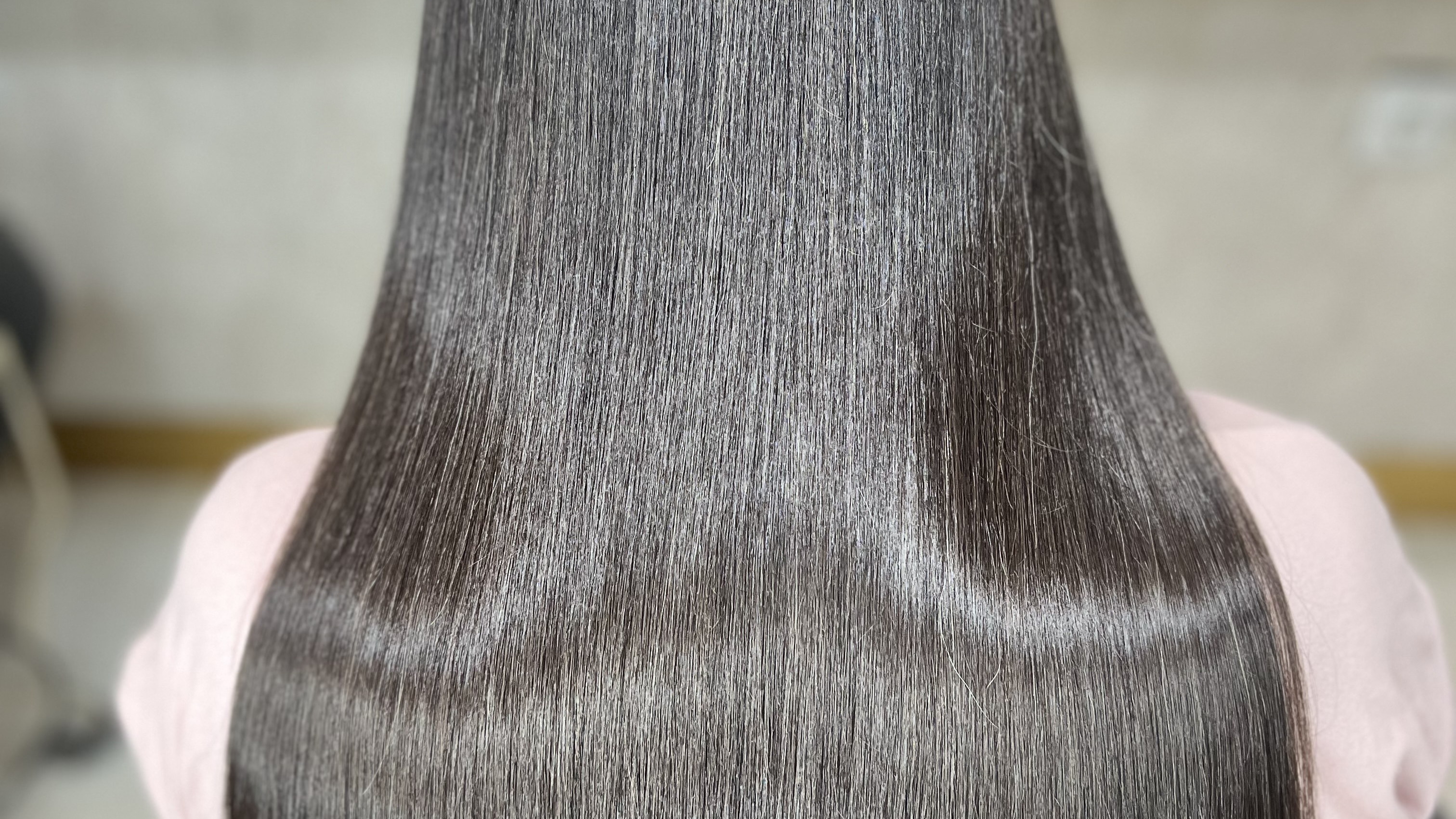 سالن تخصصی کراتین ، فر ، احیا و سلامت مو