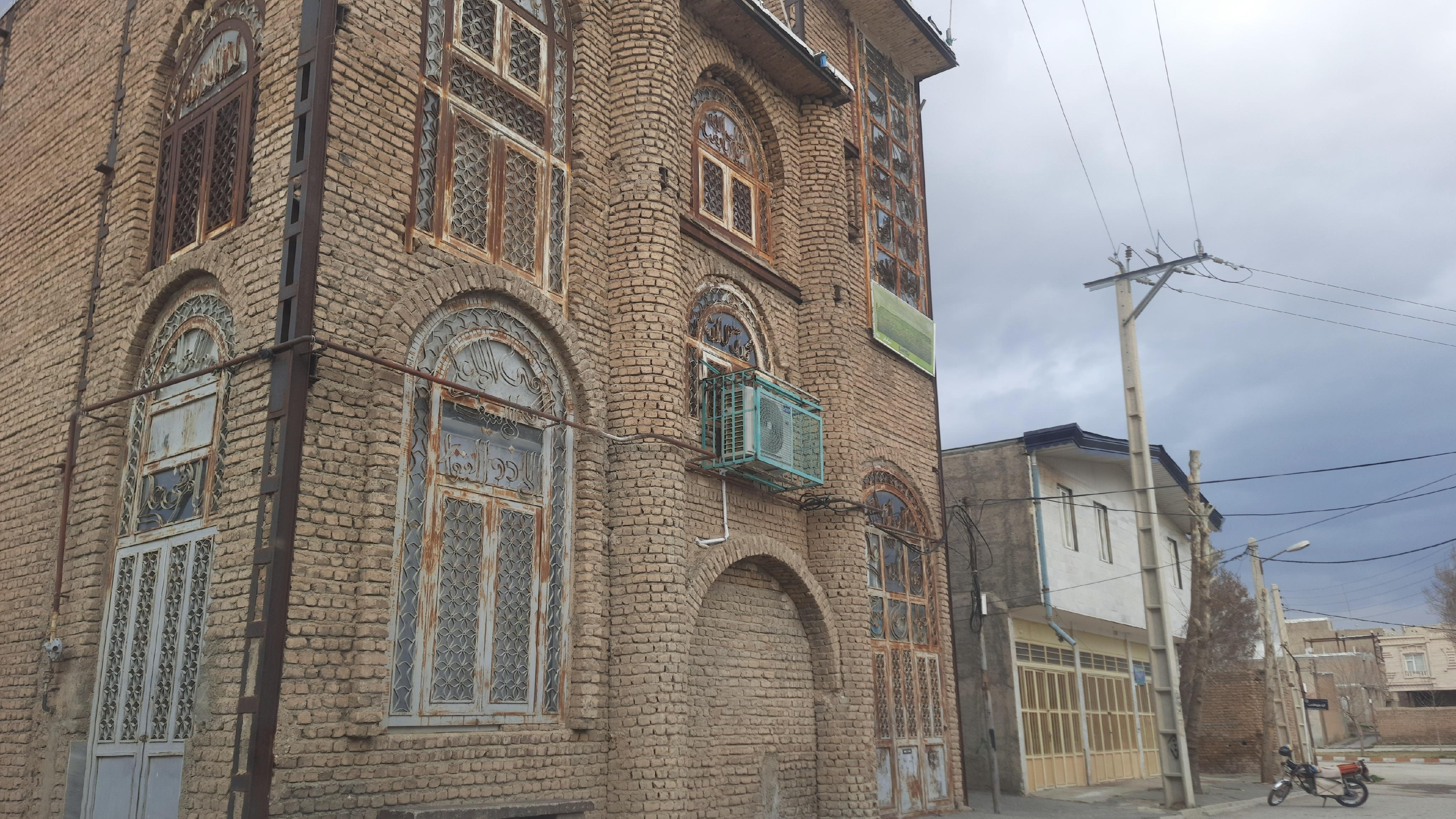 مسجد حضرت صاحب الزمان عج شهر گیان