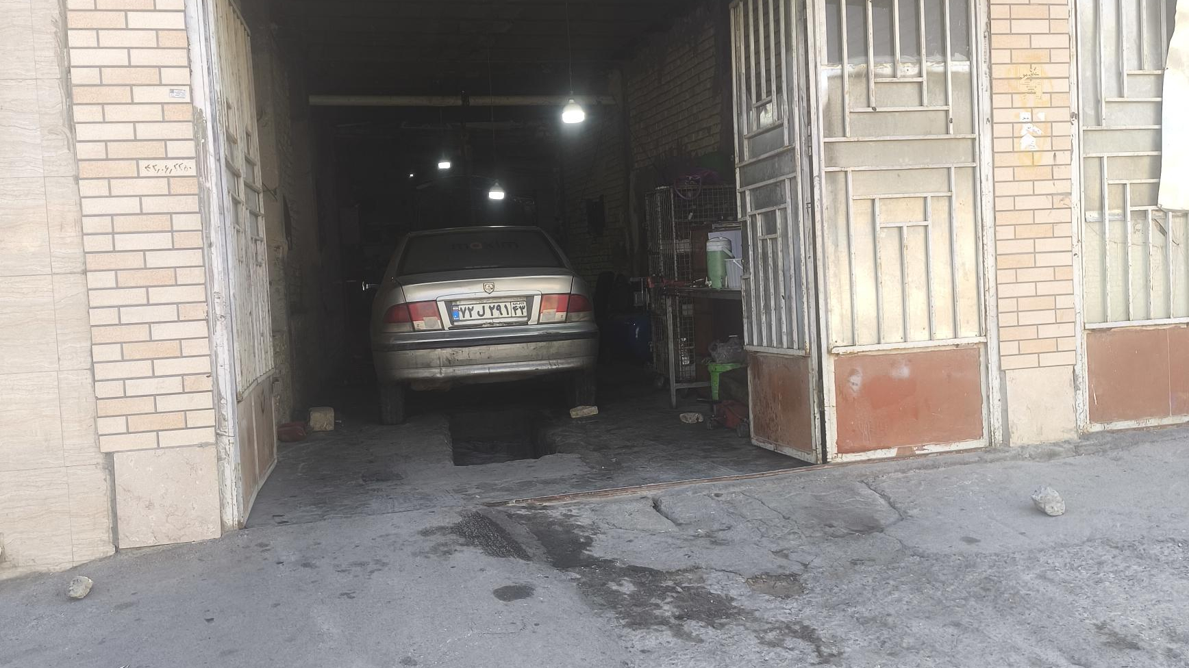 تعمیرگاه مکانیکی فرهاد