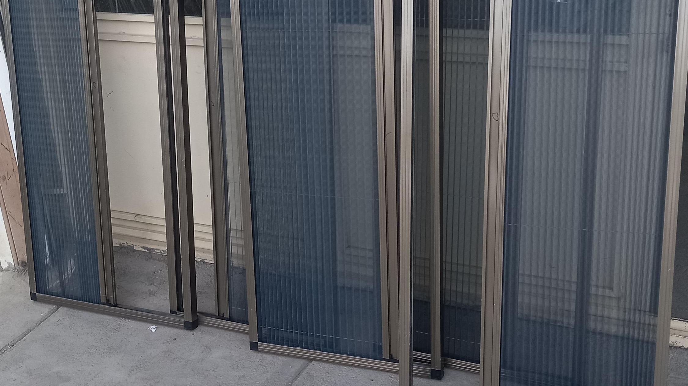 تولید درب و پنجره یو پی وی سی محمودی