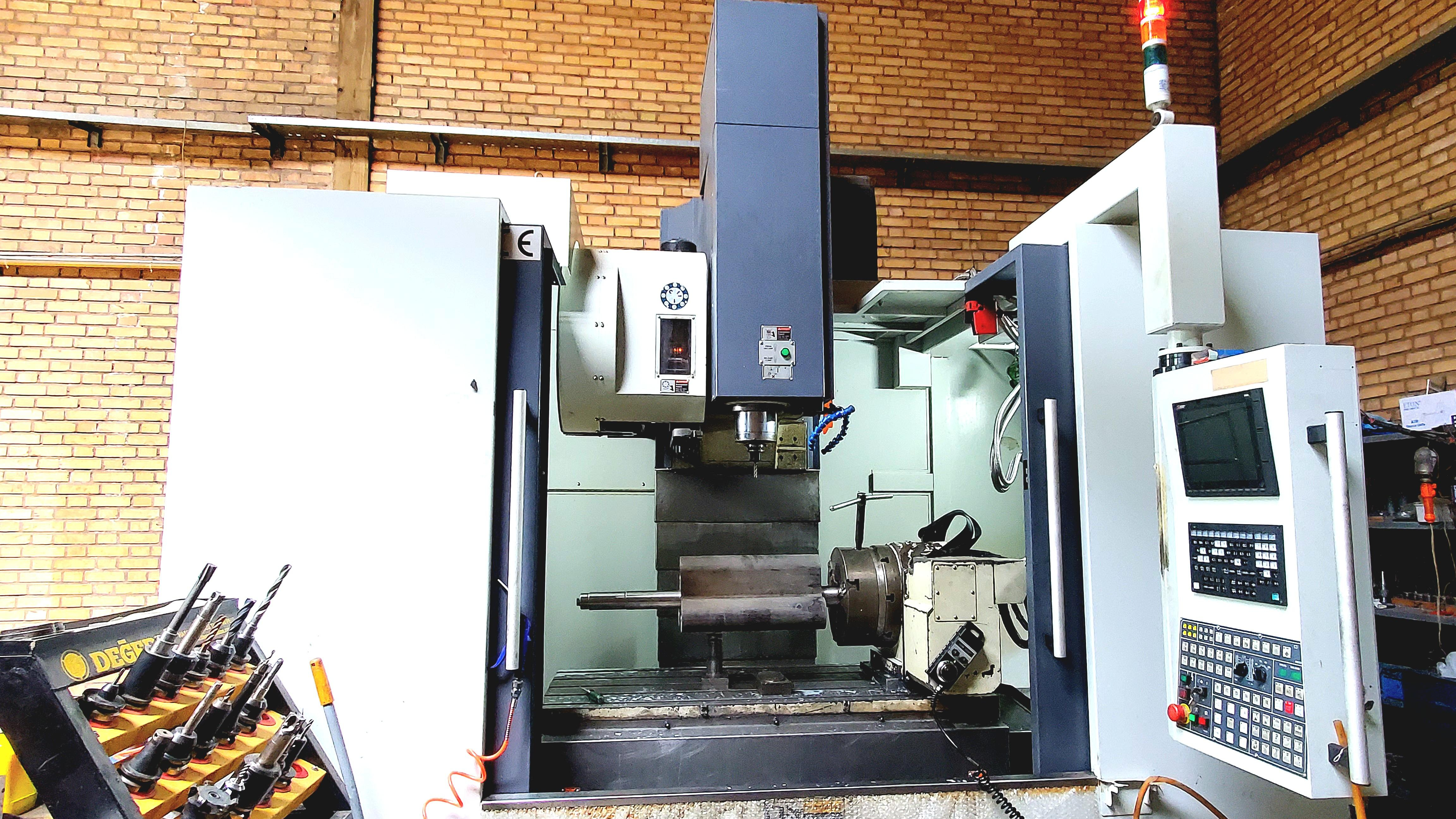 خدمات ماشینکاری CNC آرمان ماشین