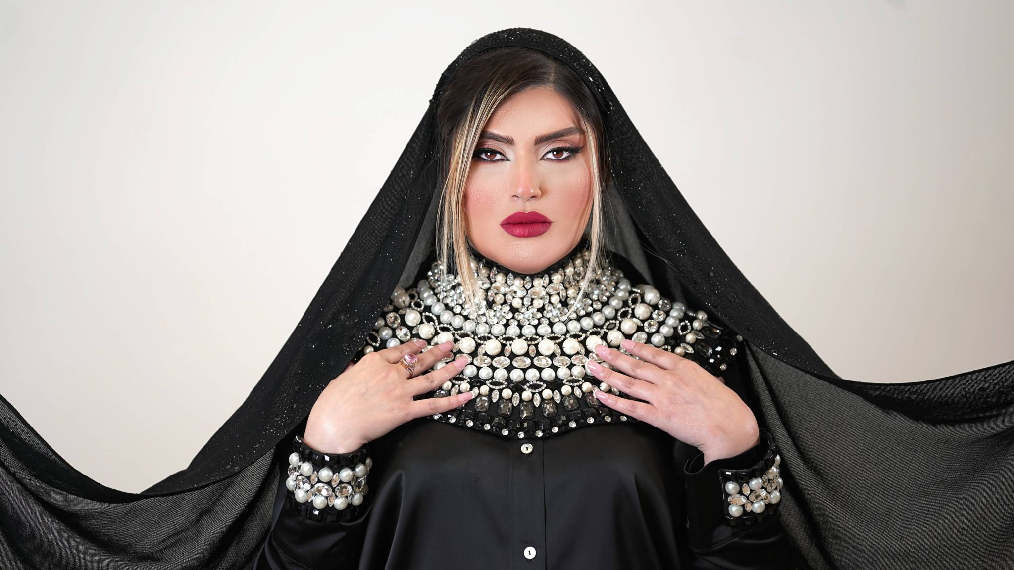 سالن زیبایی مینا مقدسی