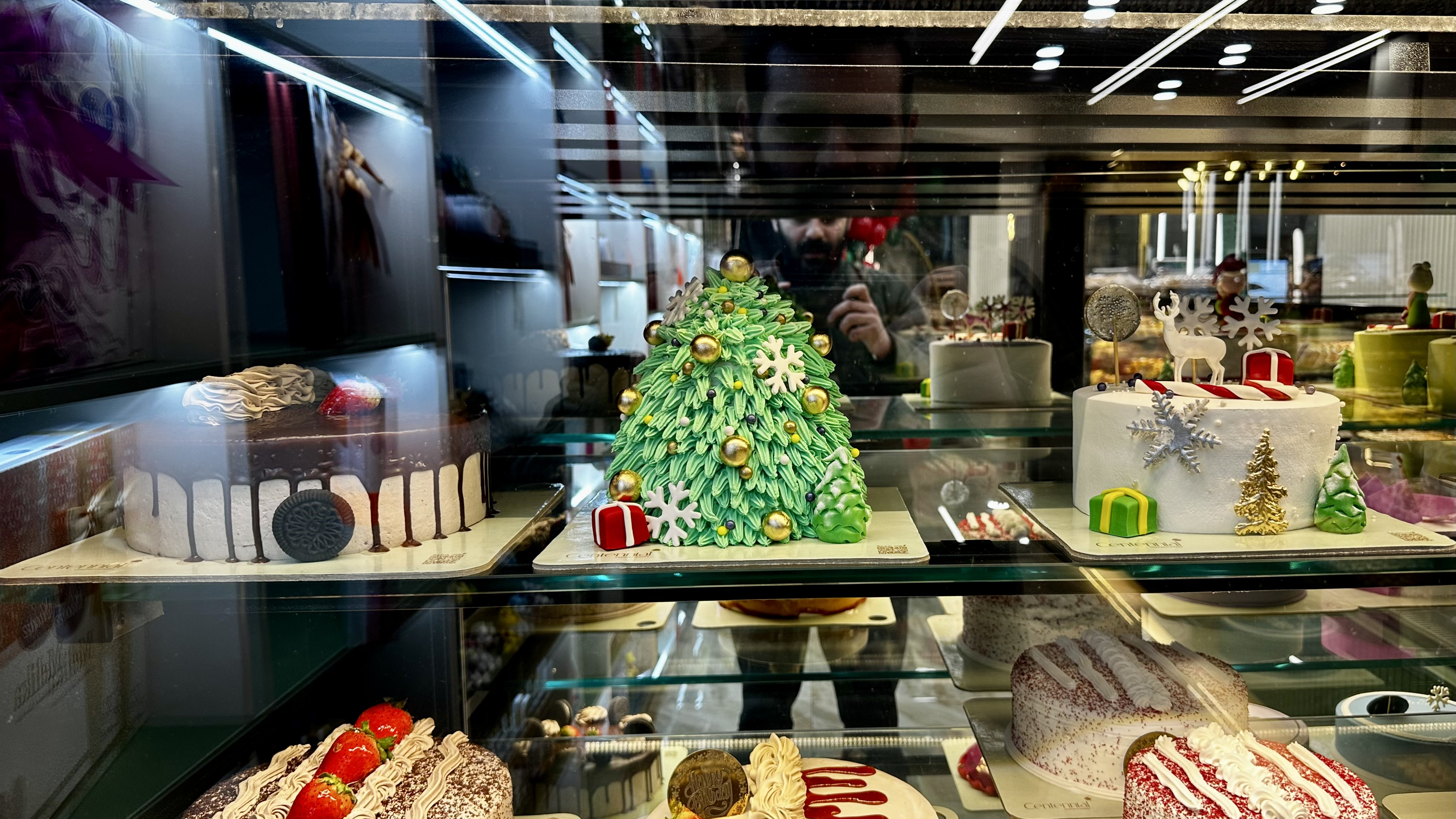 شیرینی فروشی سنتنیال