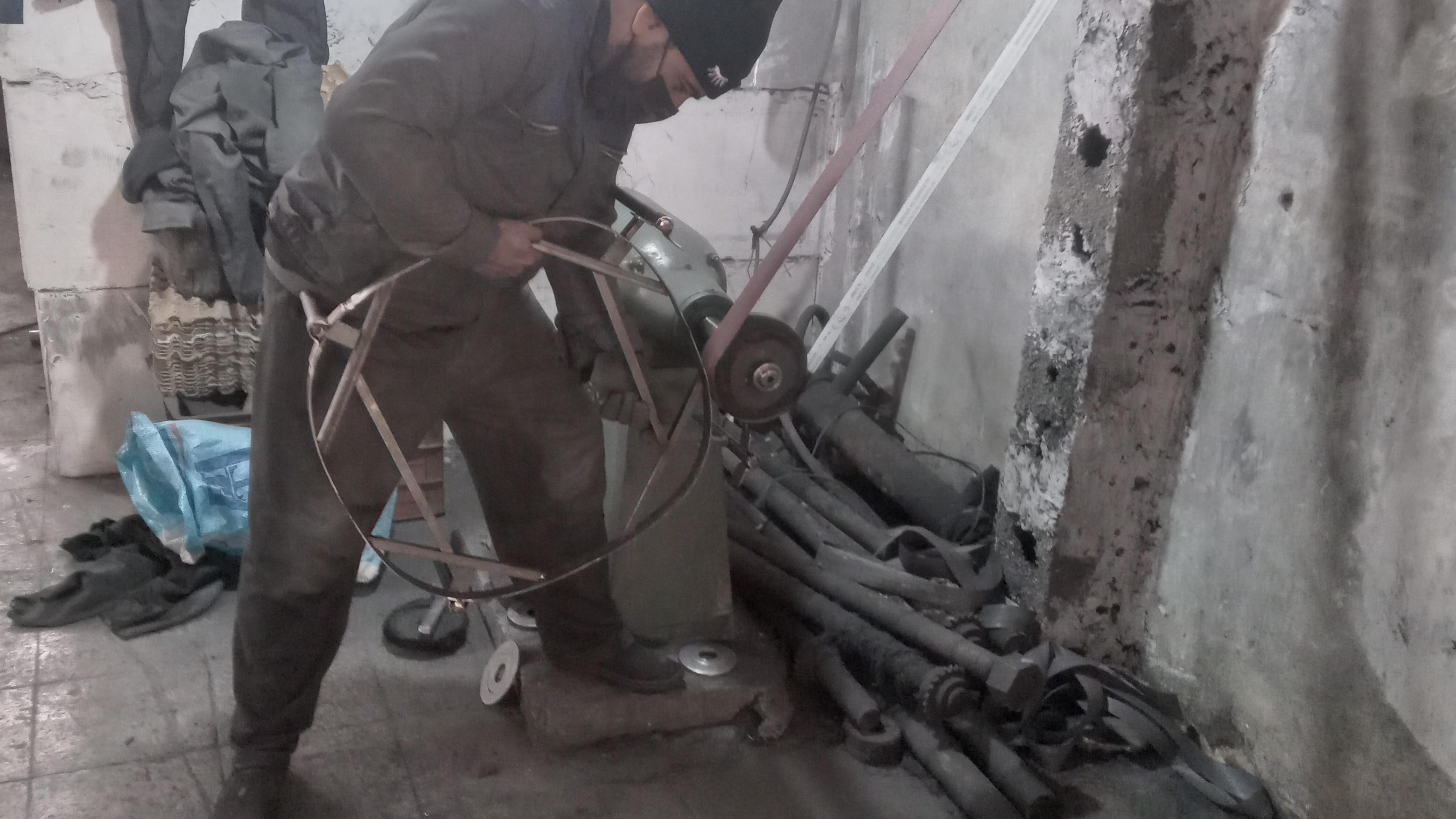 پرداخت کاری وحید