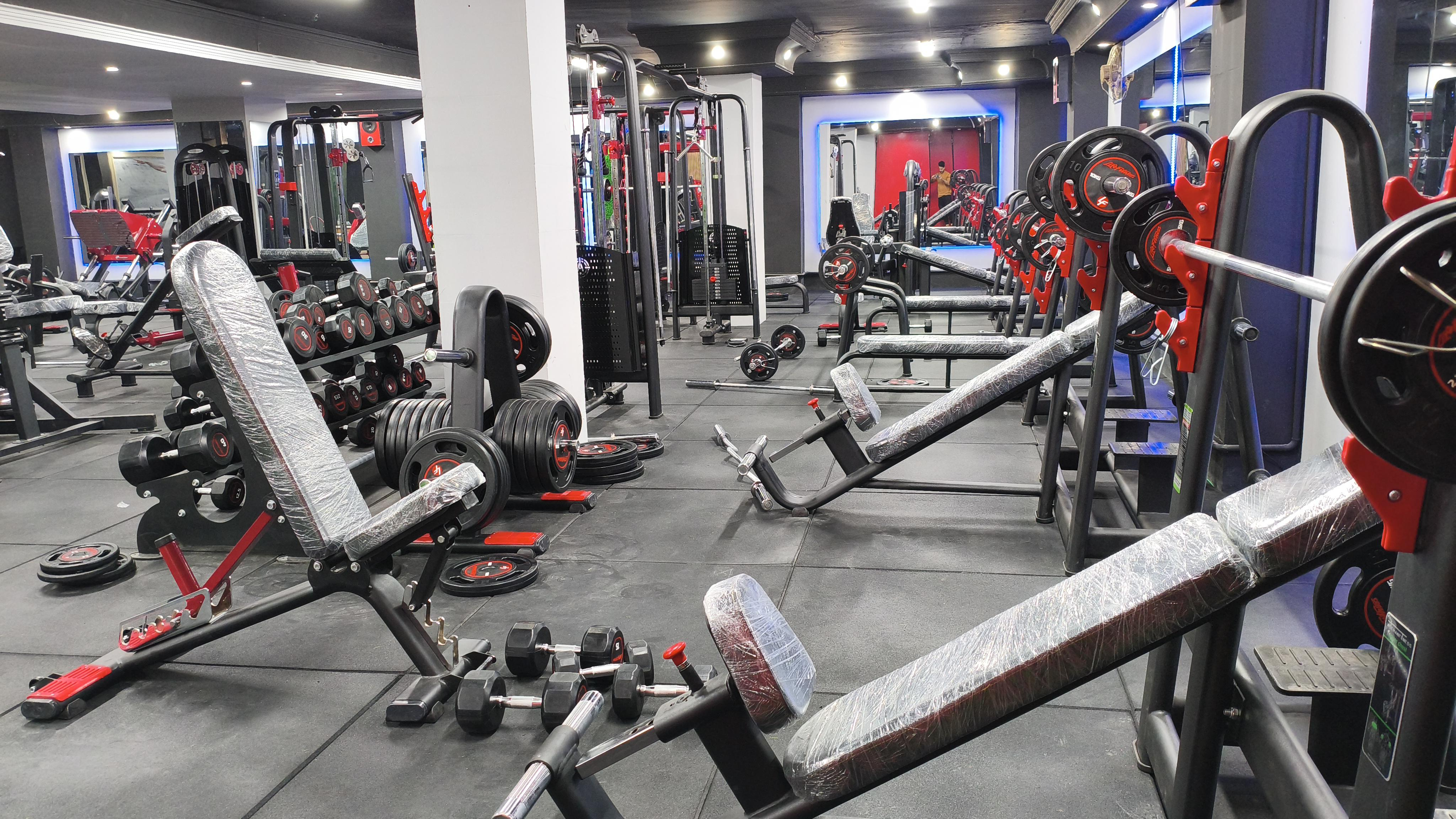 باشگاه بدنسازی MD FIT