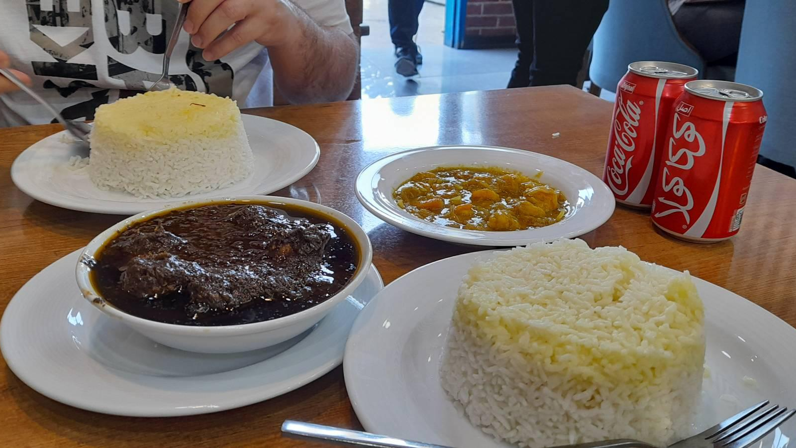 رستوران هواری