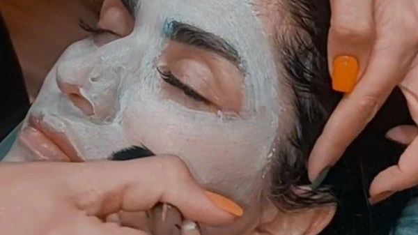 مطب زیبایی پاکسازی و فیشال تخصصی پوست
