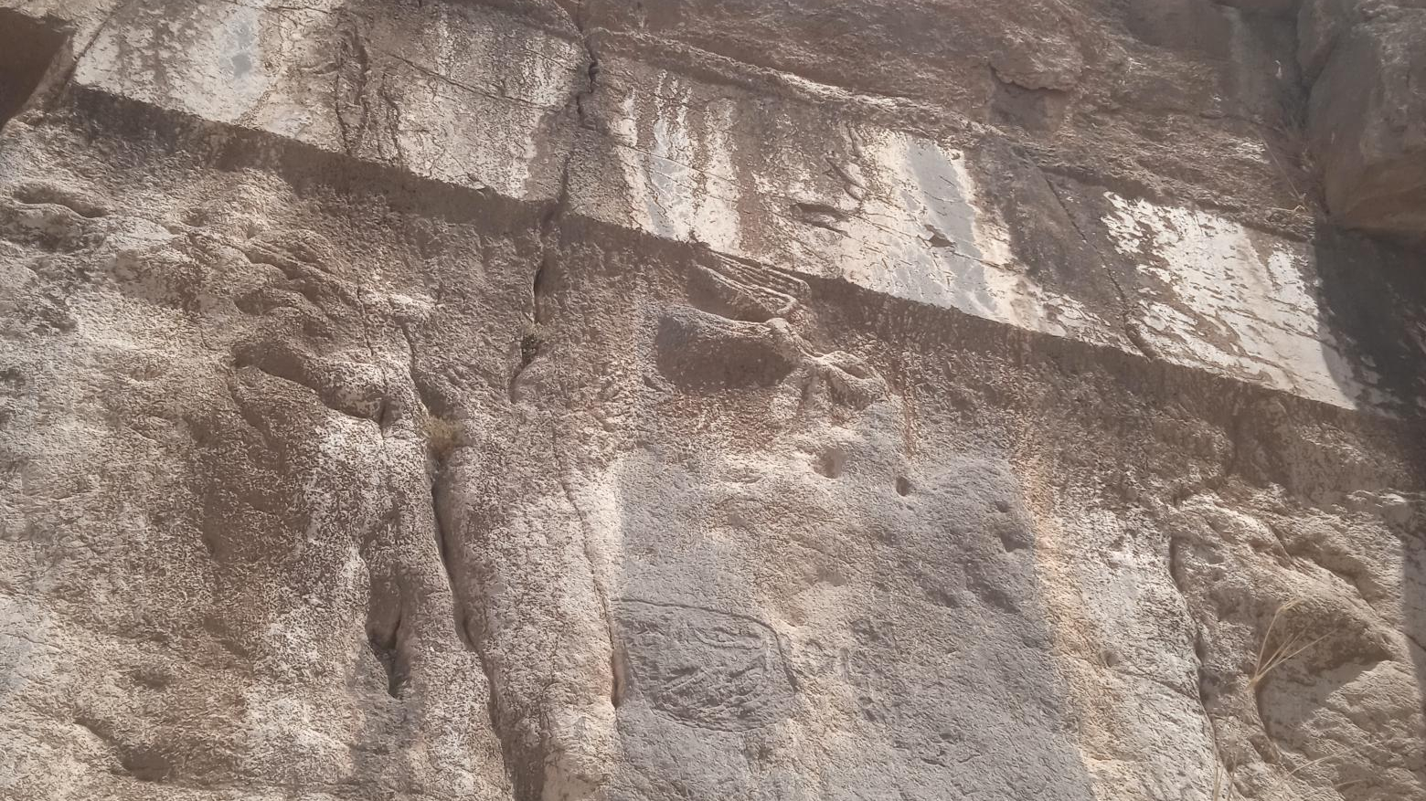 کتیبه بیستون