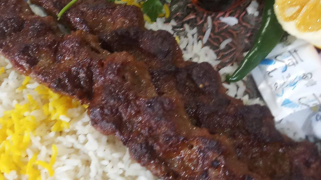 رستوران هفت خان جهرم