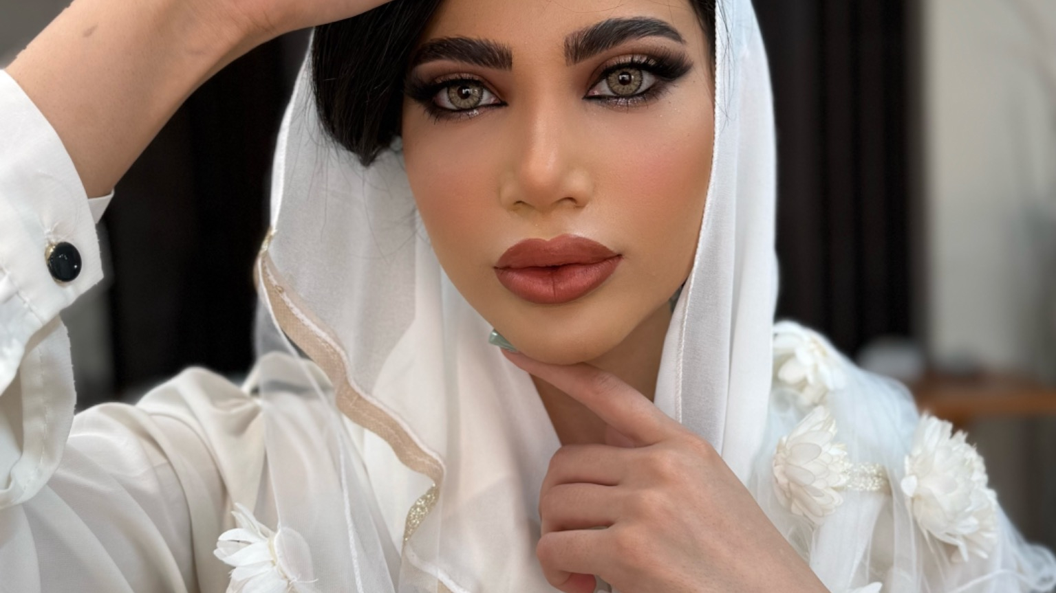 میکاپ مونا خاکبازان