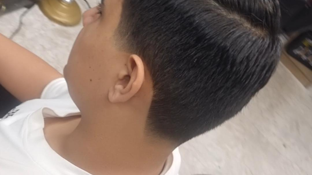 آرایشگاه مردانه مسترکات