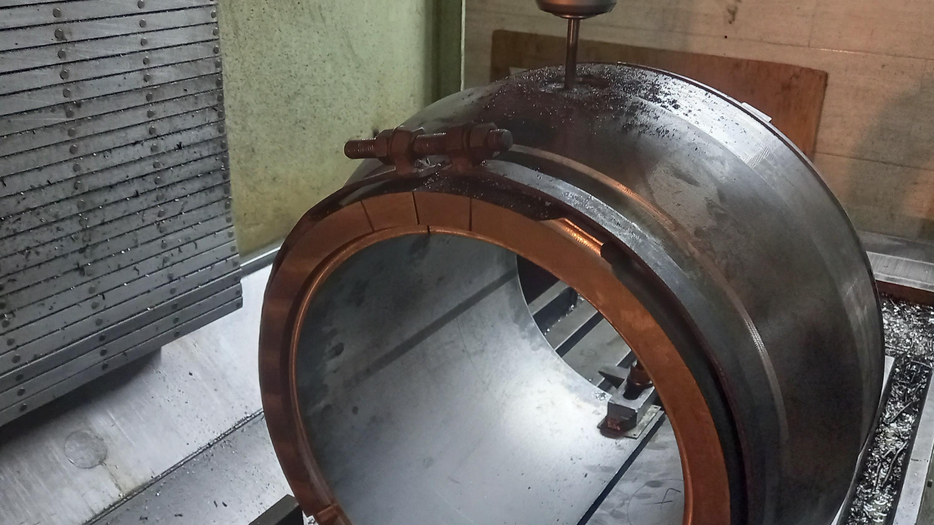 گروه طراحی مهندسی و قالبسازی البرز صنعت