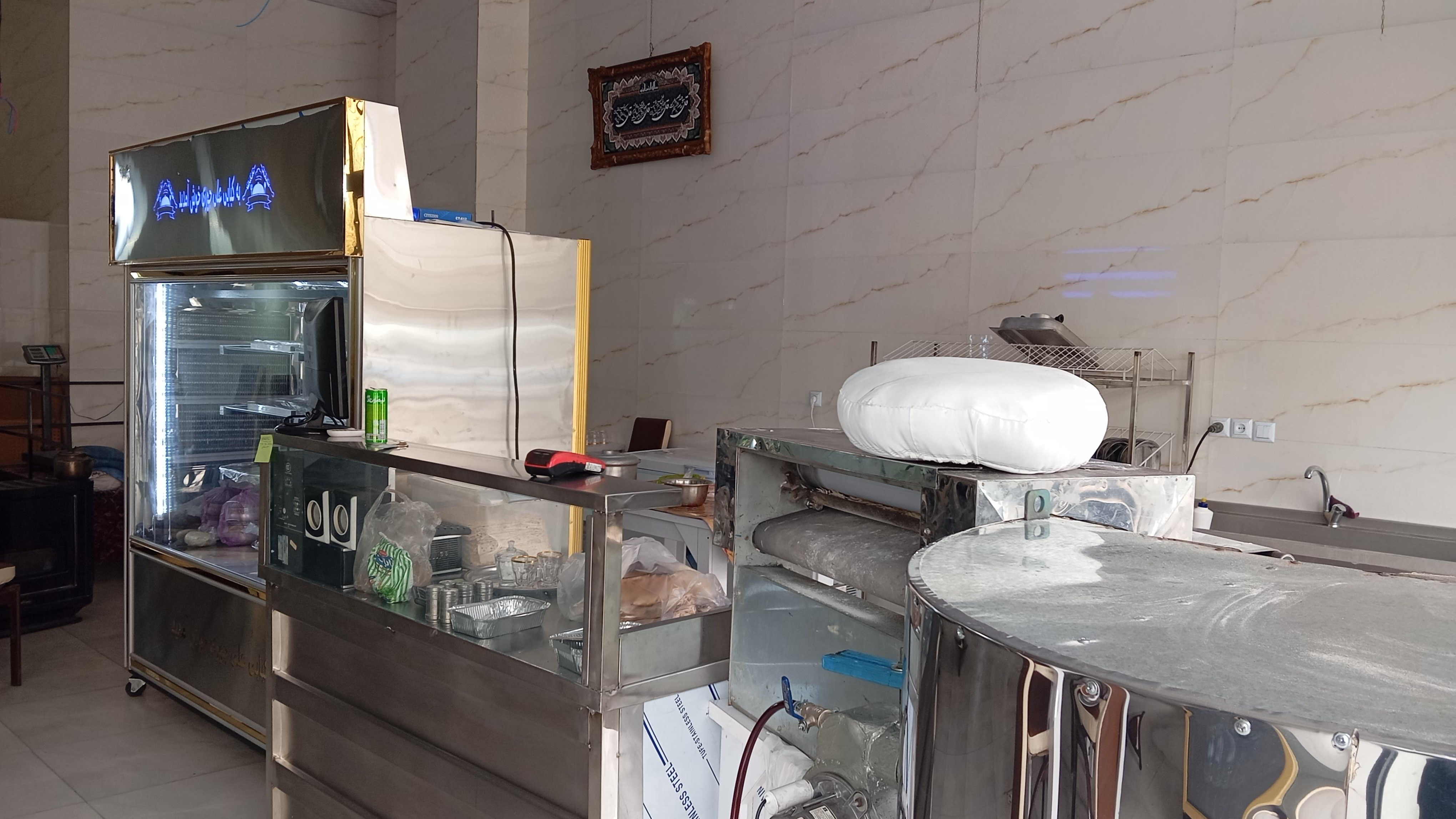 کبابی هلاله(علی جوزی)