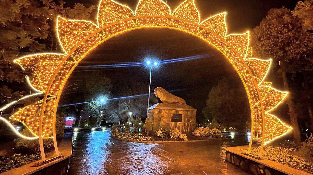 مجسمه شیرسنگی