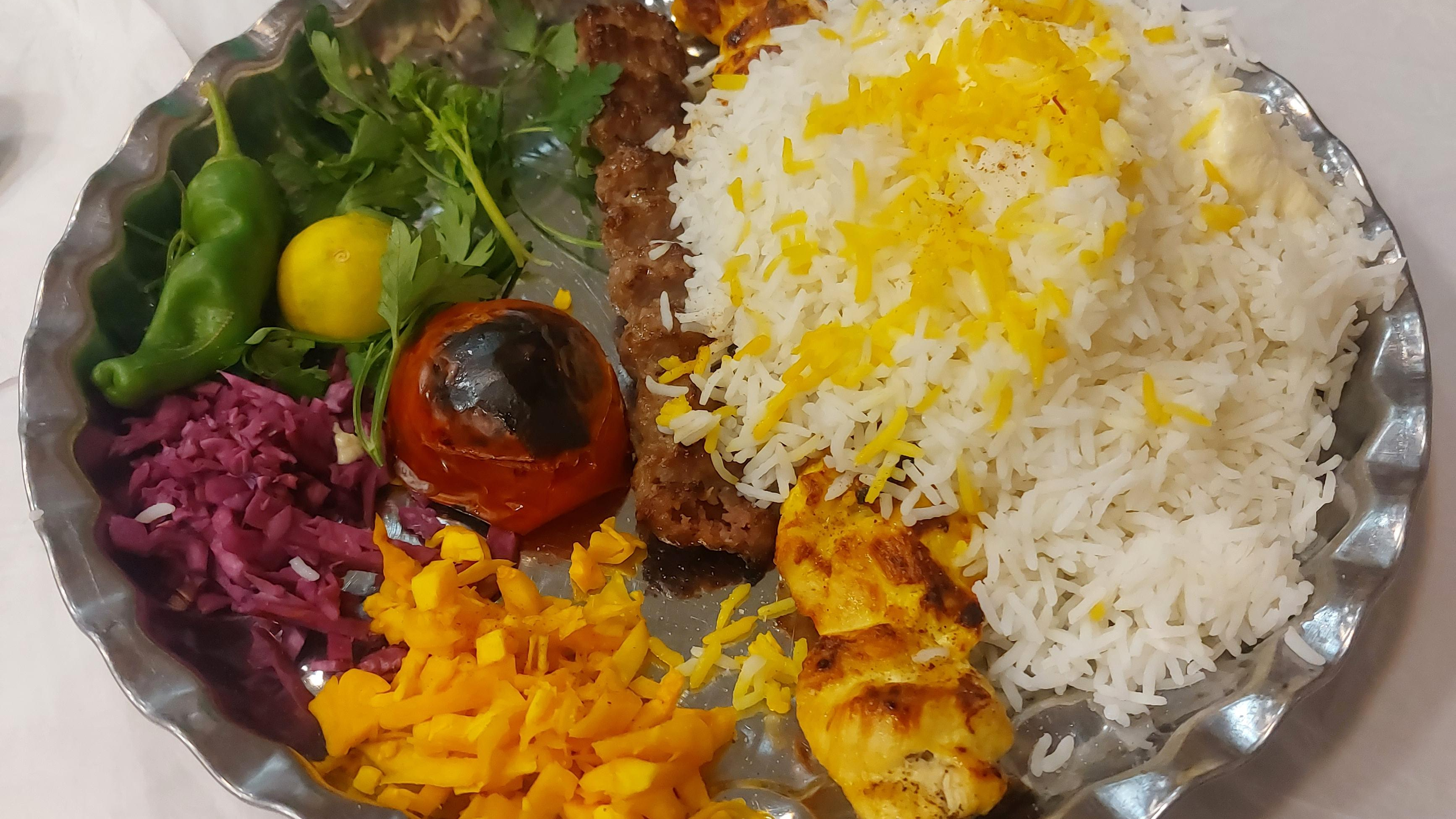 رستوران بزرگ چالدران