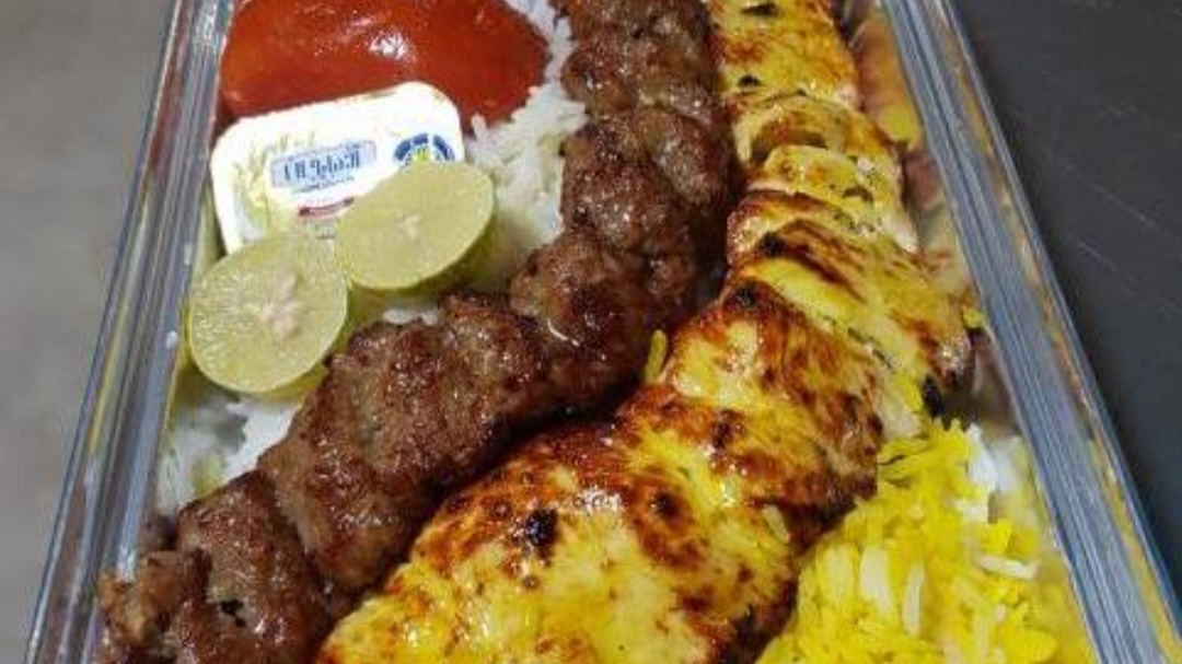 تهیه غذای مهدی