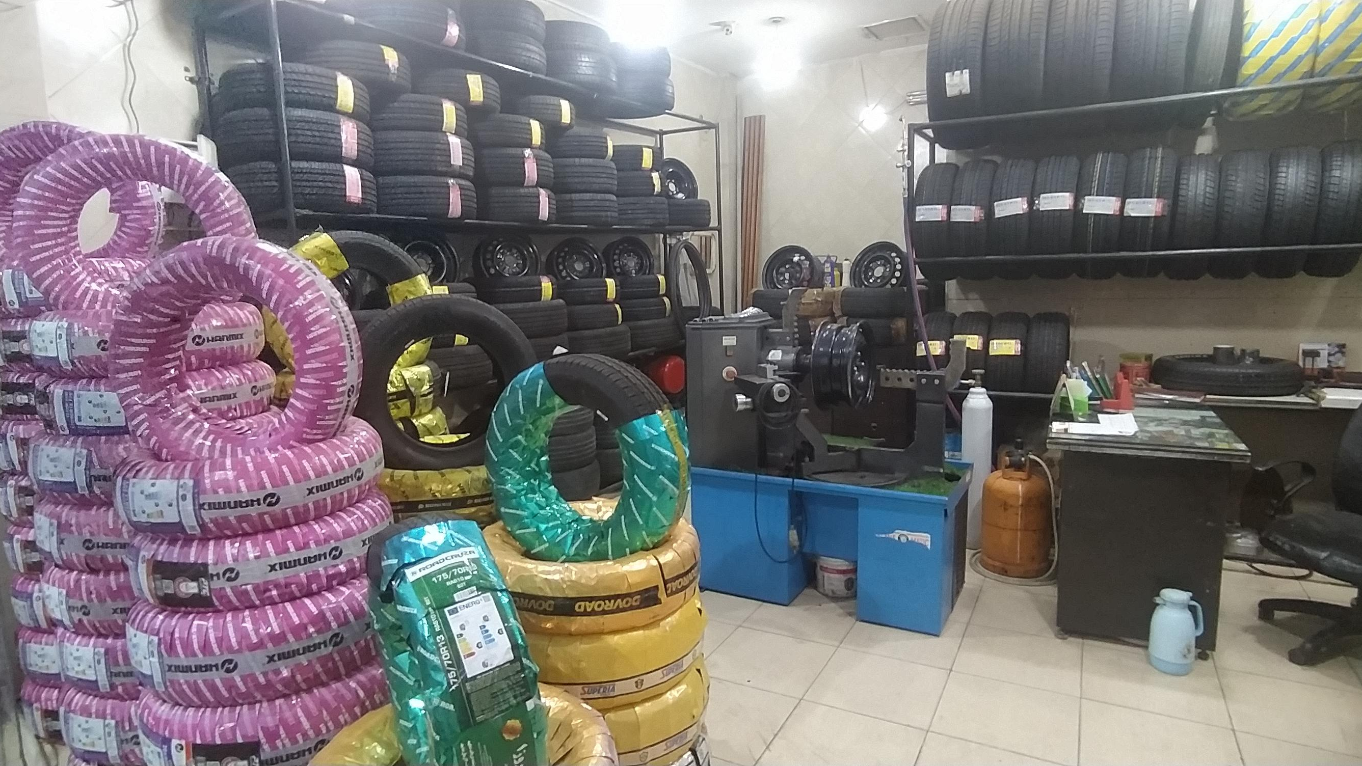 لاستیک فروشی کالسکه