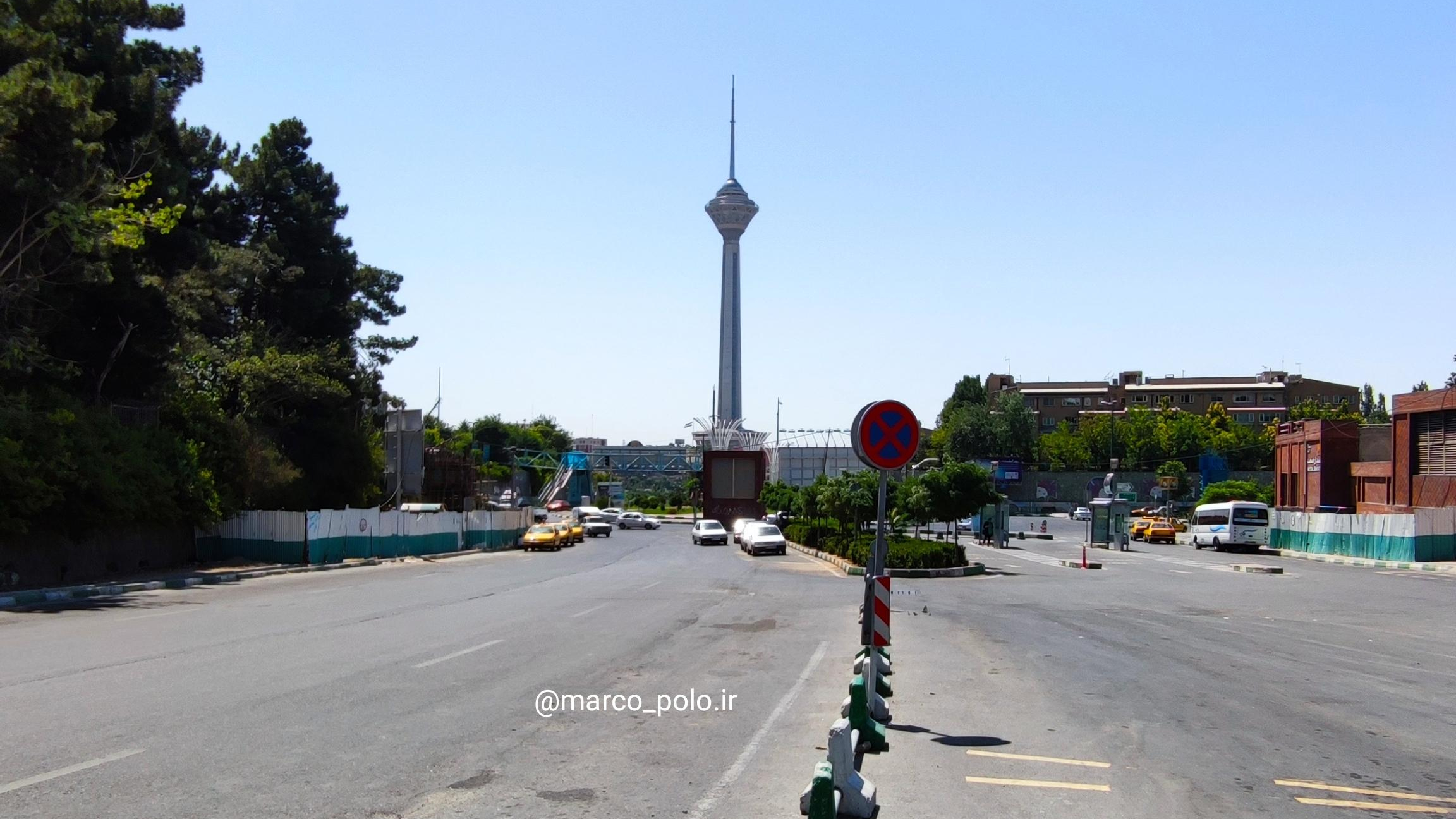 ایستگاه اتوبوس میدان صنعت مترو دانشگاه شریف