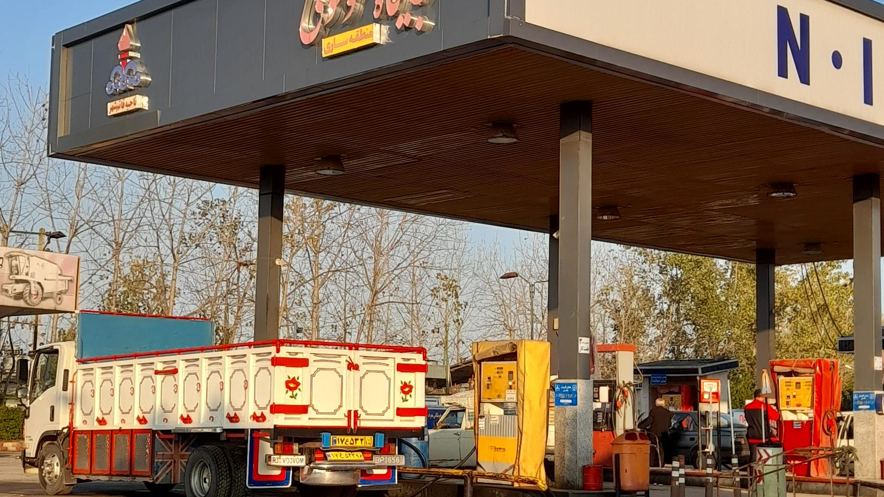 پمپ بنزین موسوی