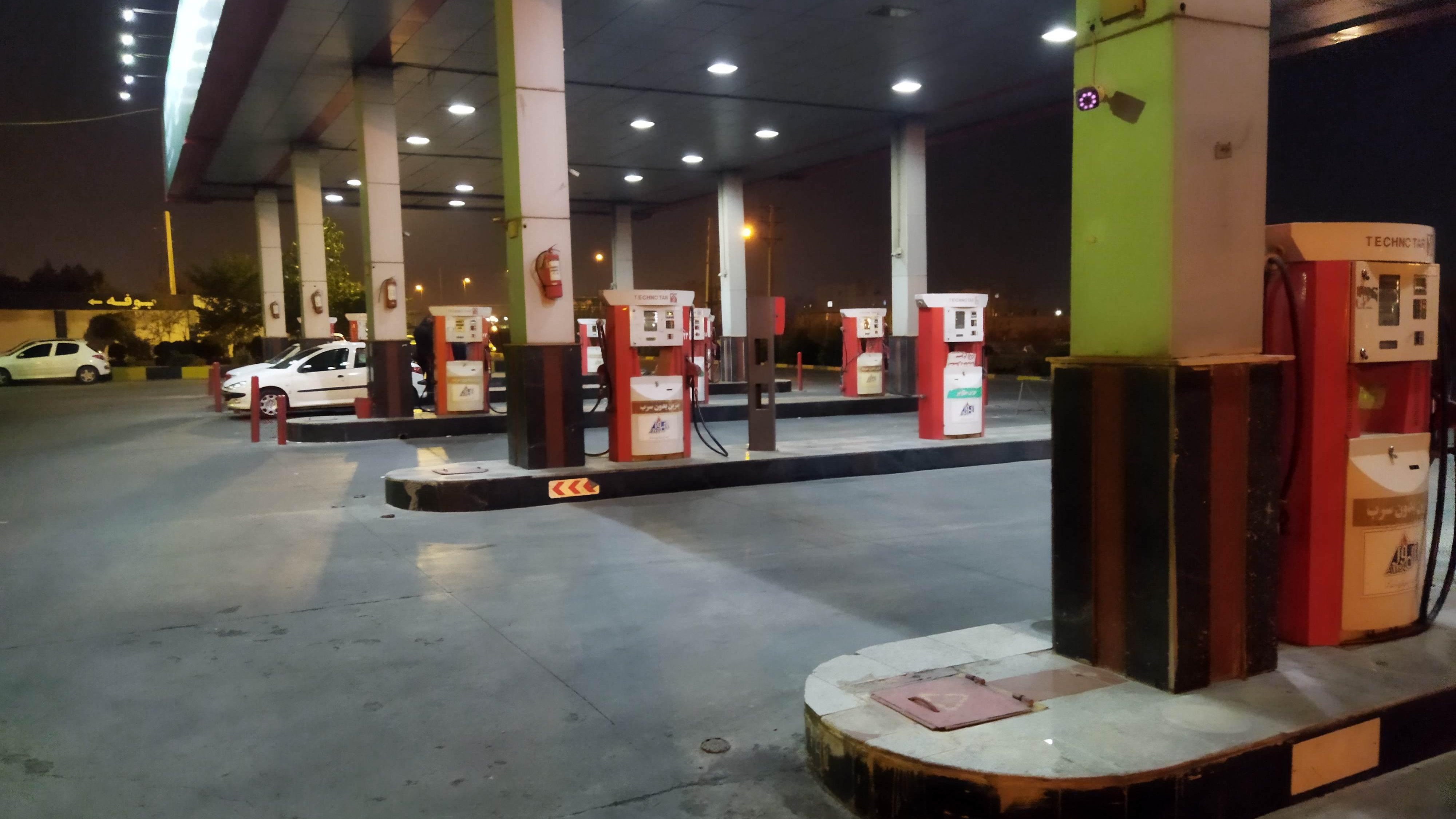 جایگاه سوخت ۲۲۰ فجر