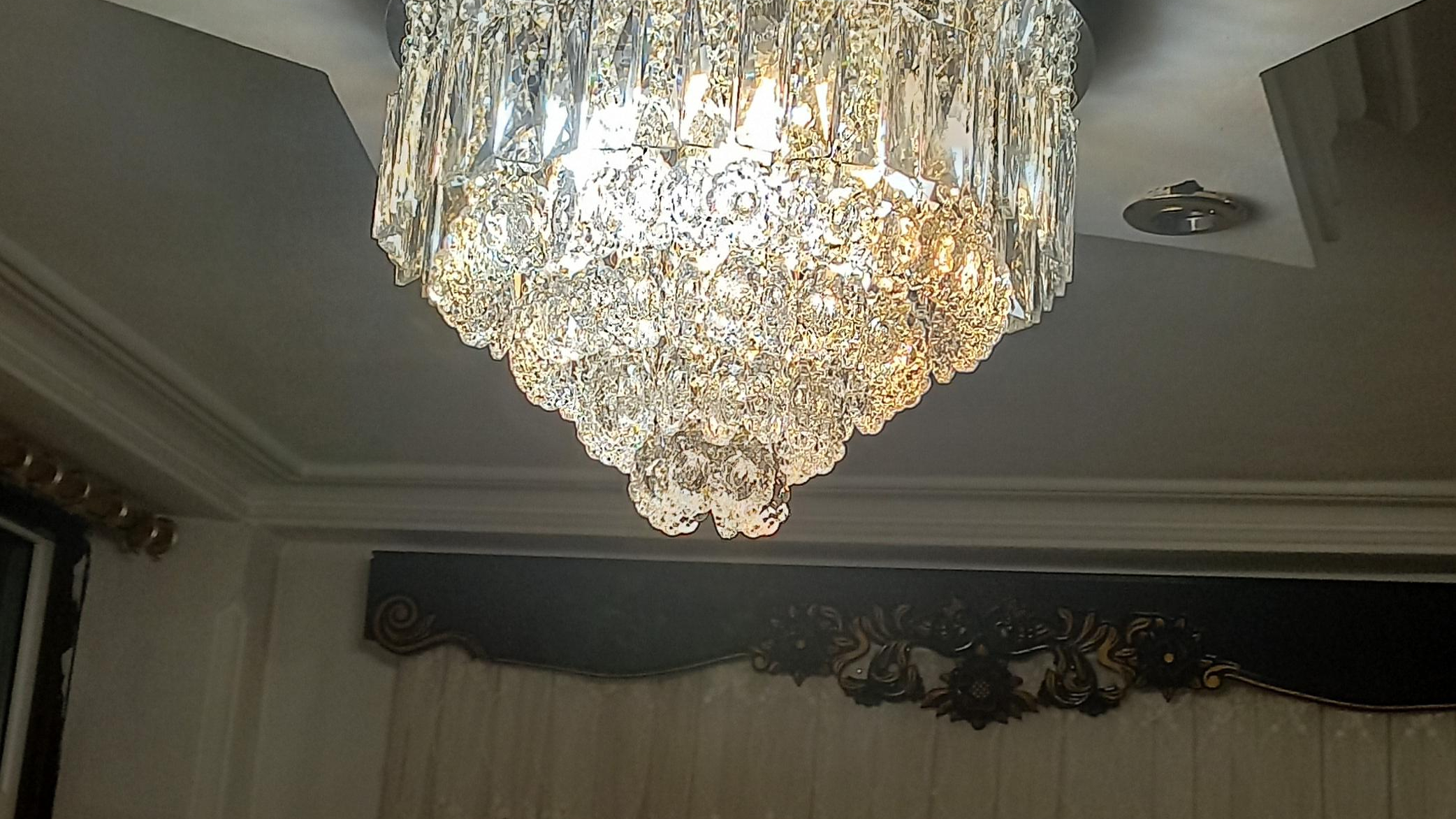 لوستر ۴۰ چراغ