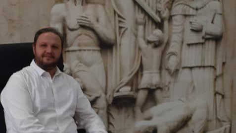 دفتروکالت هادی زارعی