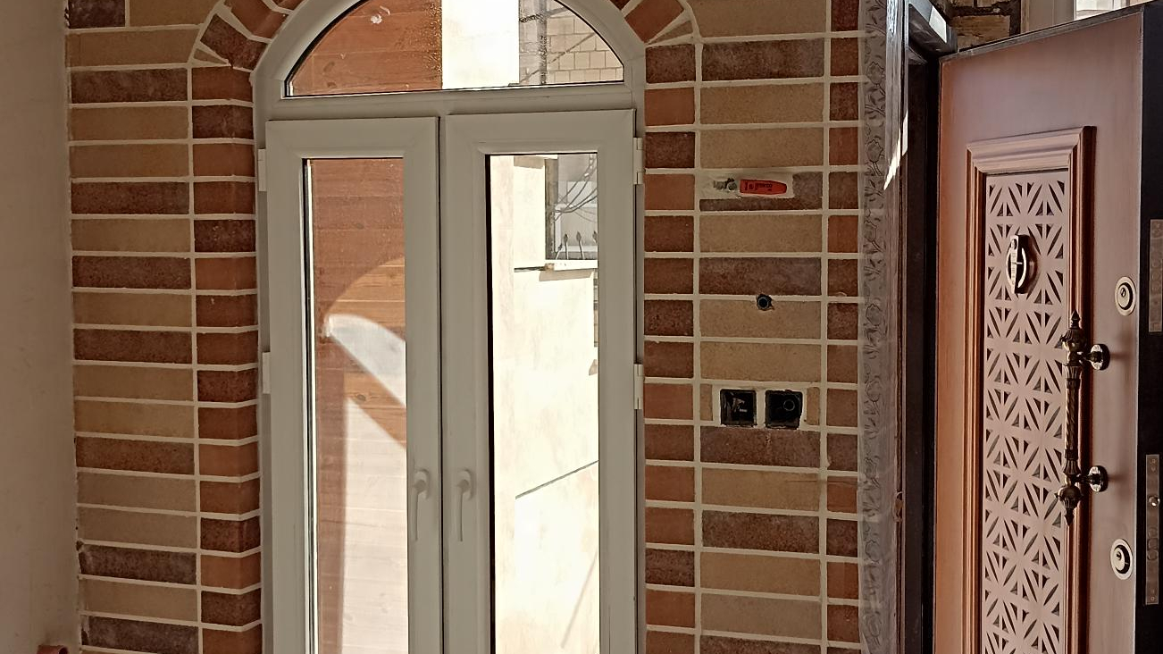 کارگاه درب و پنجره دو جداره upvc زرین نما
