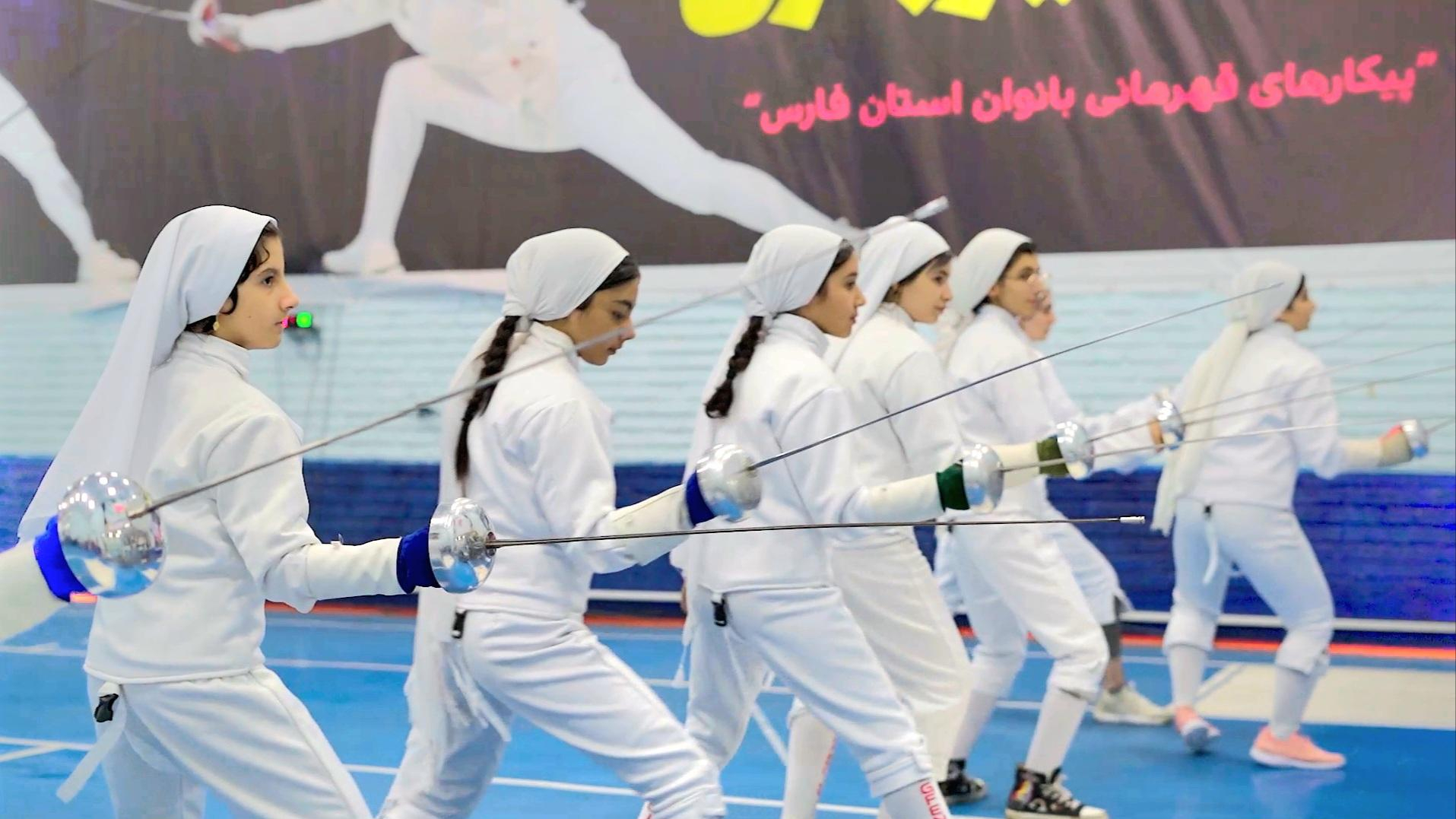 آکادمی شمشیربازی لارستان