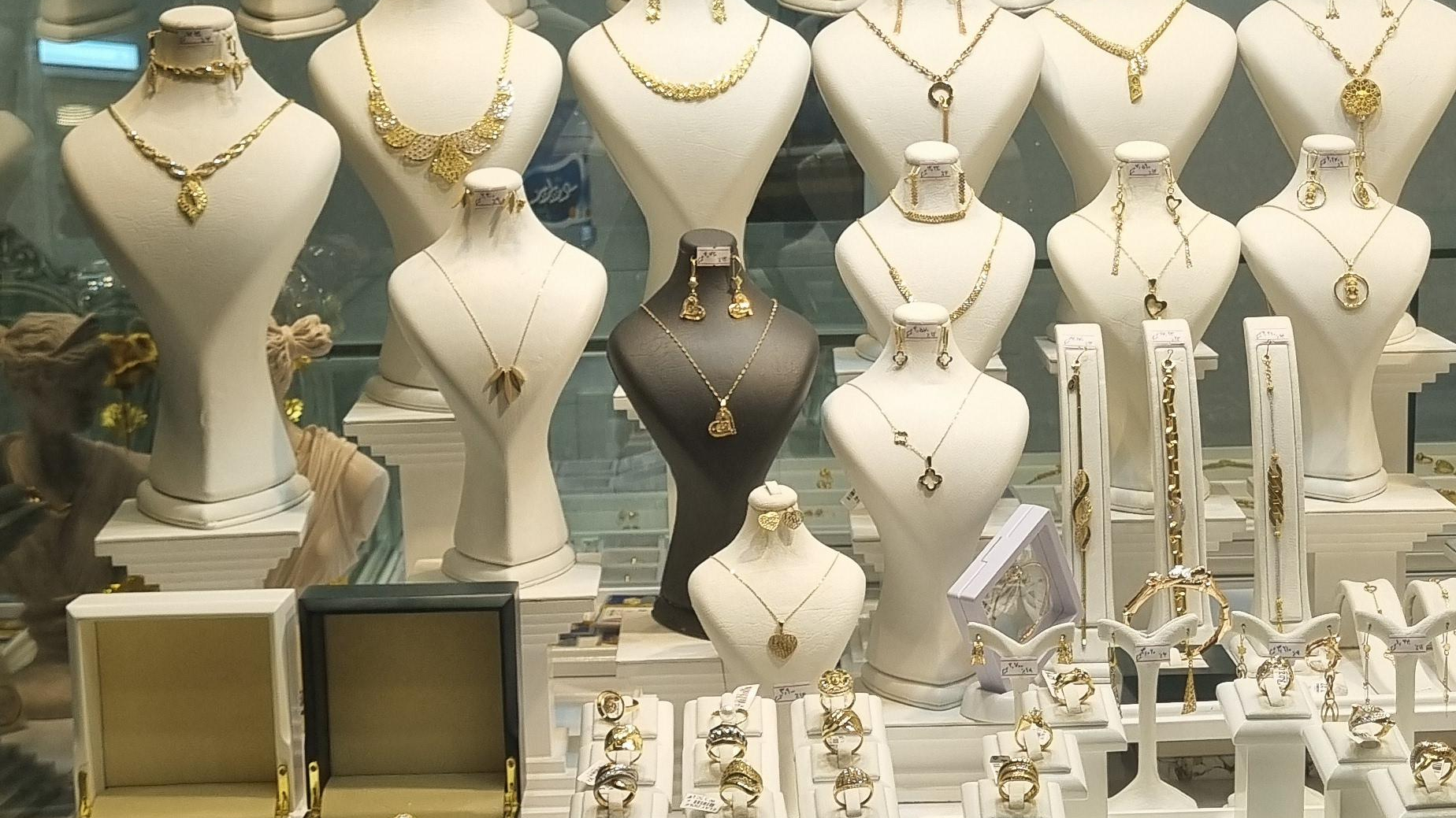 طلا و جواهری صدف جارچی