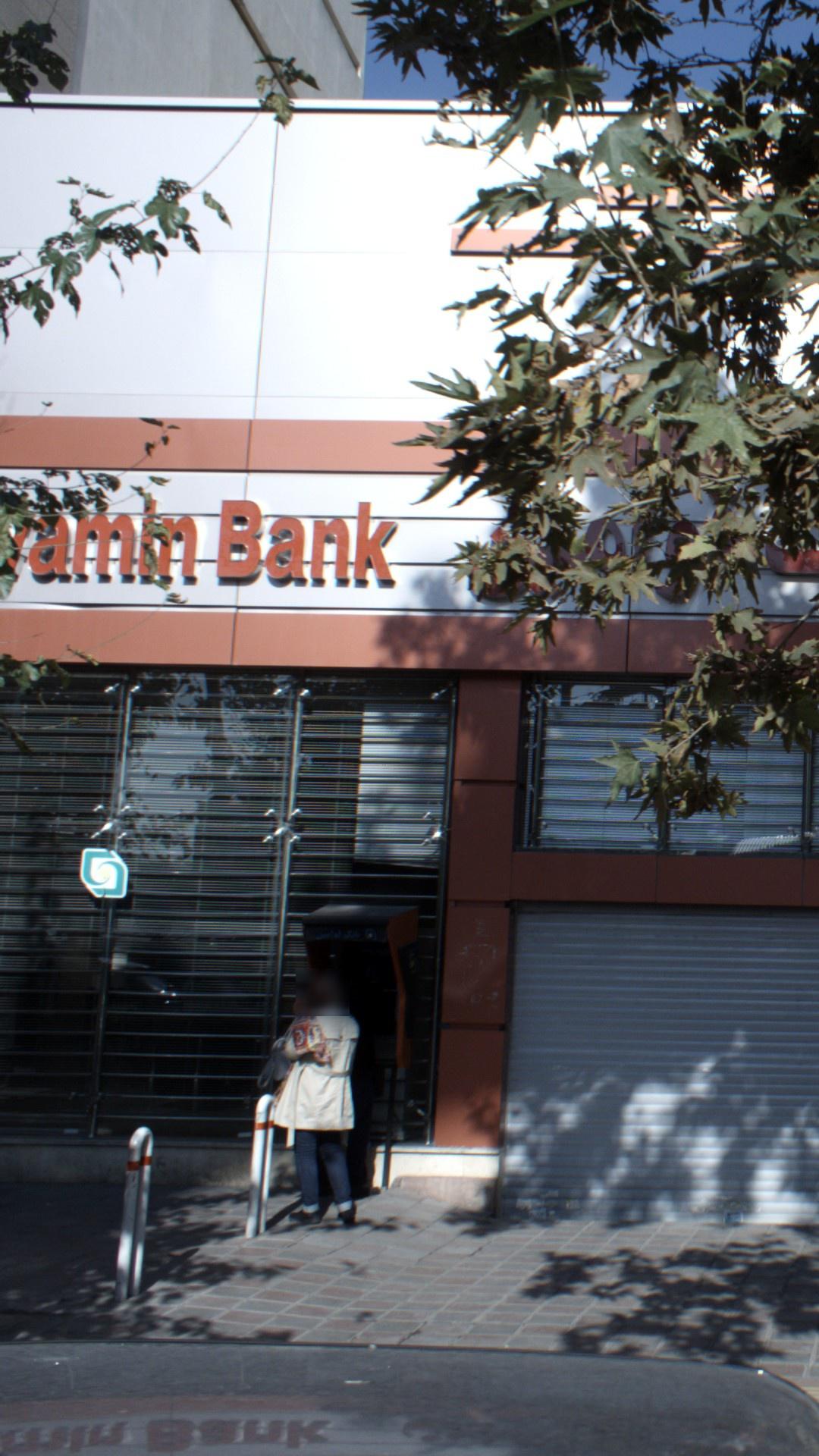 خودپرداز بانک ایران ‌زمین