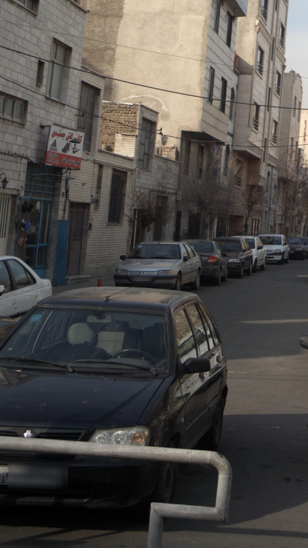 کتانی کفش جمشیدی