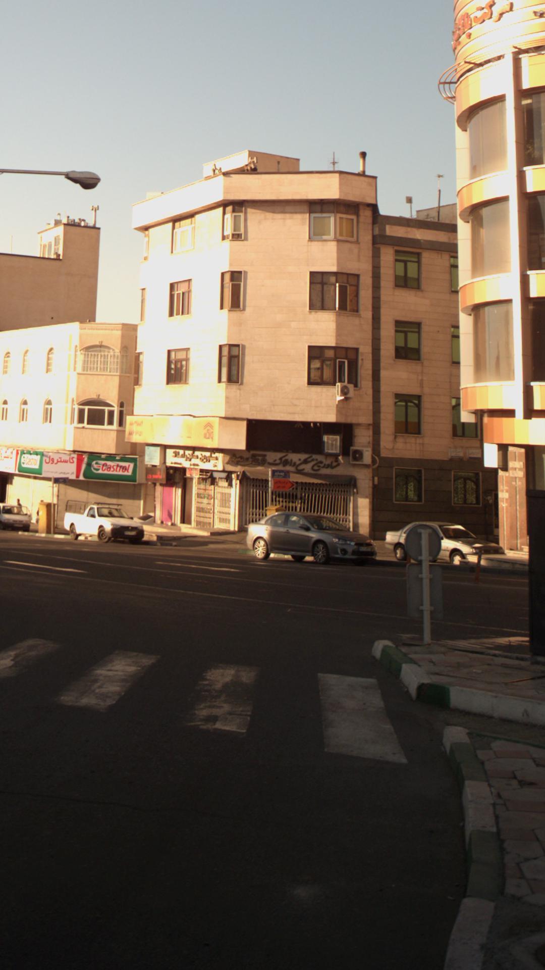 مشاورین مسکن و املاک ونک مهر